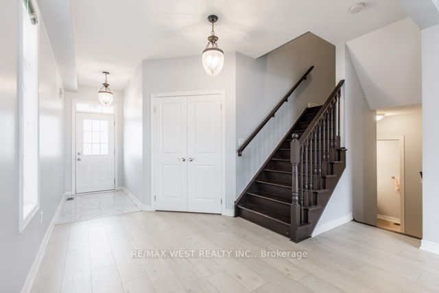 50 Browview Drive, Hamilton, ON L0R 2H9 photo 2