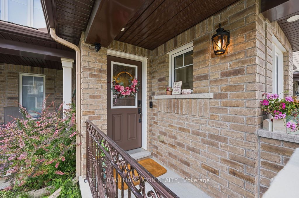 428 White Arctic Avenue, Barrhaven, ON K2J 5Y9 photo 2
