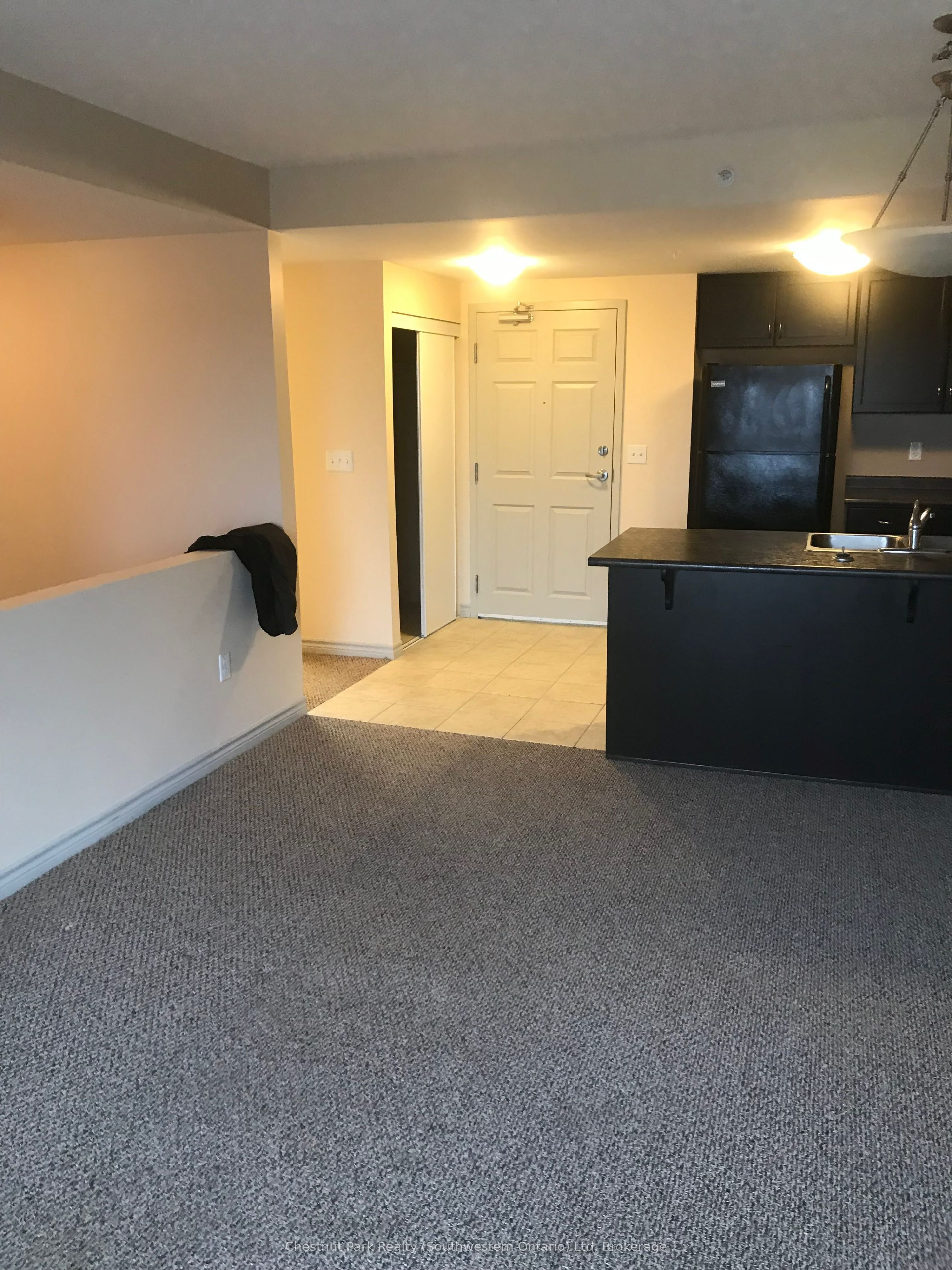67 Kingsbury Square 413, Guelph, ON N1L 0L3 photo 2