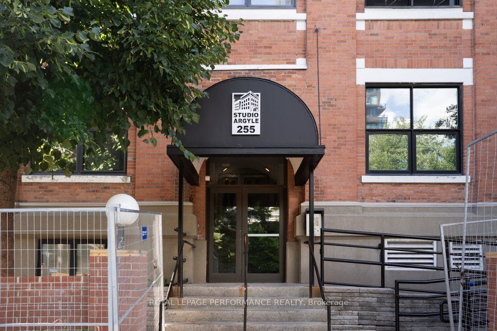 255 Argyle Avenue PH4 & PH6, Ottawa Centre, ON K2P 2N7 photo 2