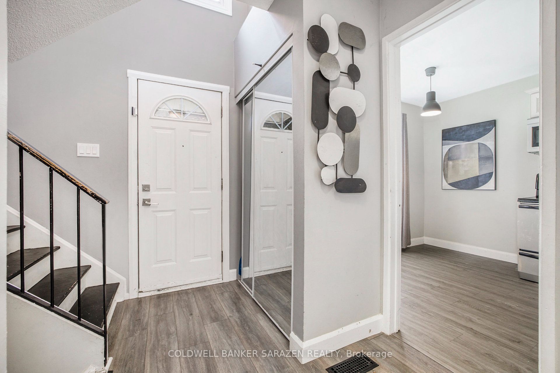 110 Rutherford Court, Kanata, ON K2K 1N5 photo 4