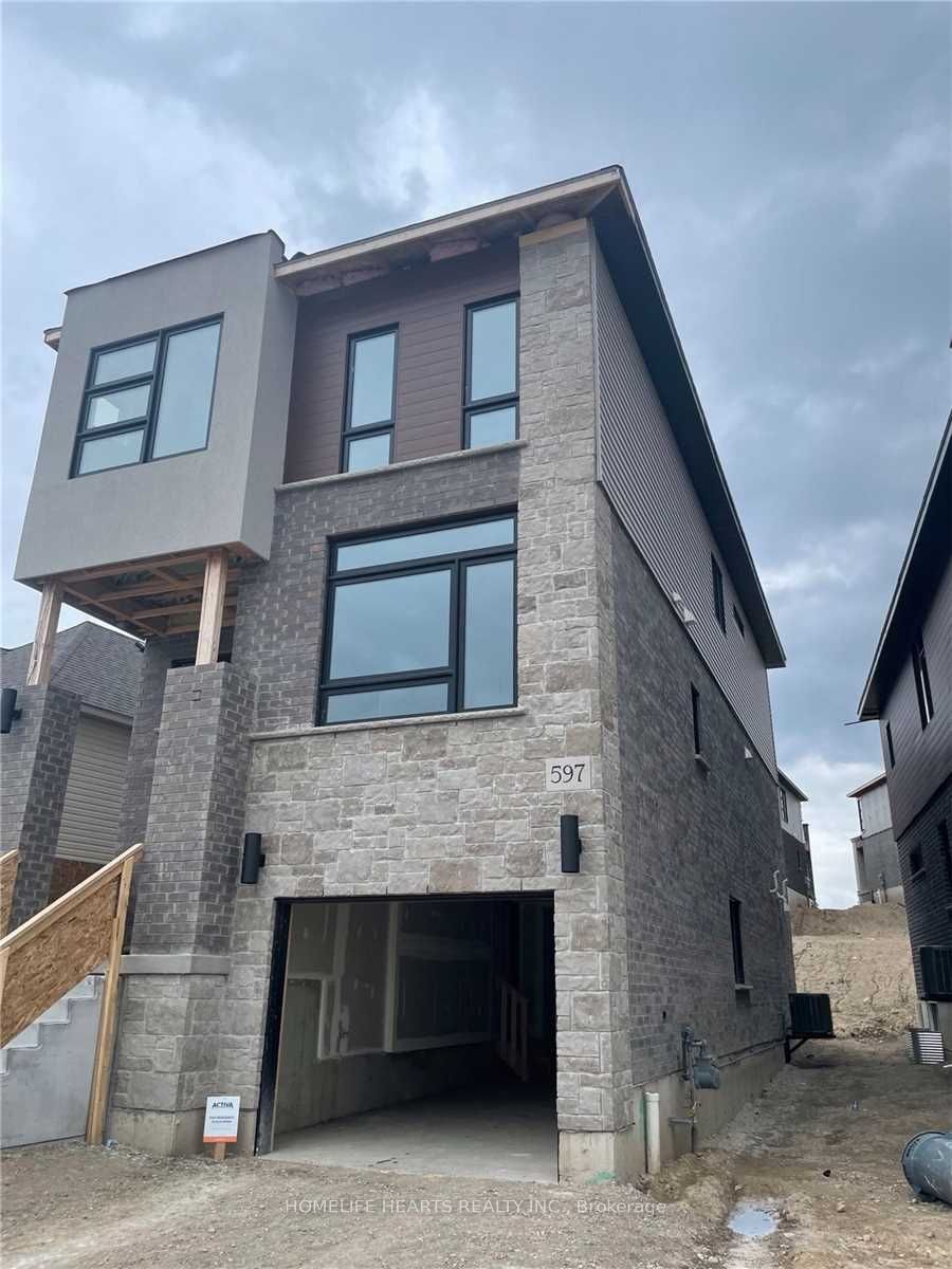 597 Benninger Drive, Kitchener, ON N2E 0H8
