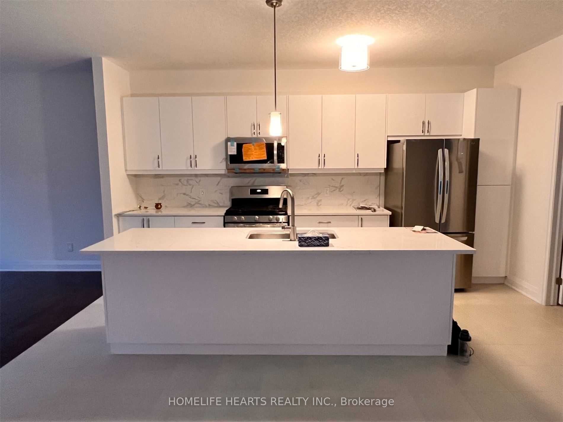 597 Benninger Drive, Kitchener, ON N2E 0H8 photo 3