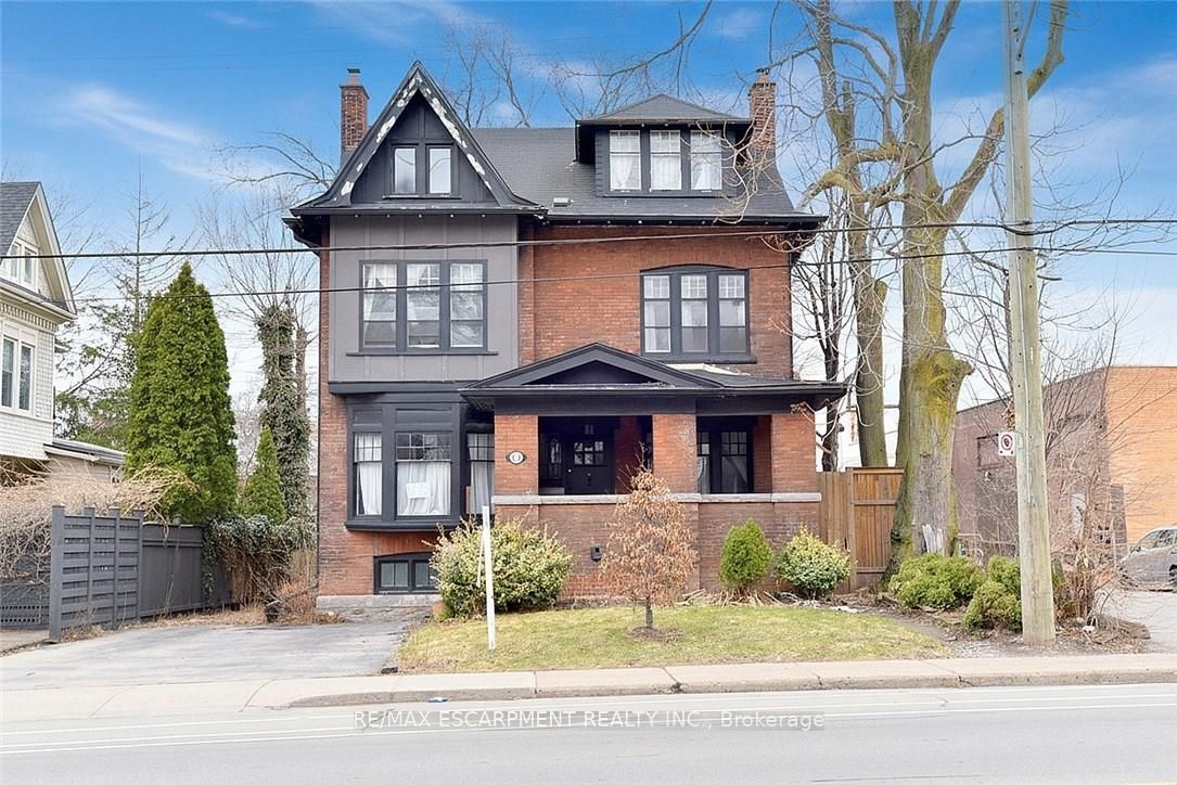 103 Sherman Avenue S, Hamilton, ON L8M 2P8 photo 2