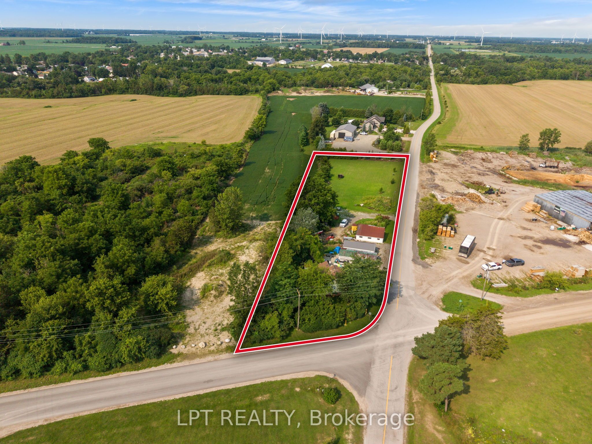 8349 Ravenswood Line, Lambton Shores, ON N0M 1N0 photo 3