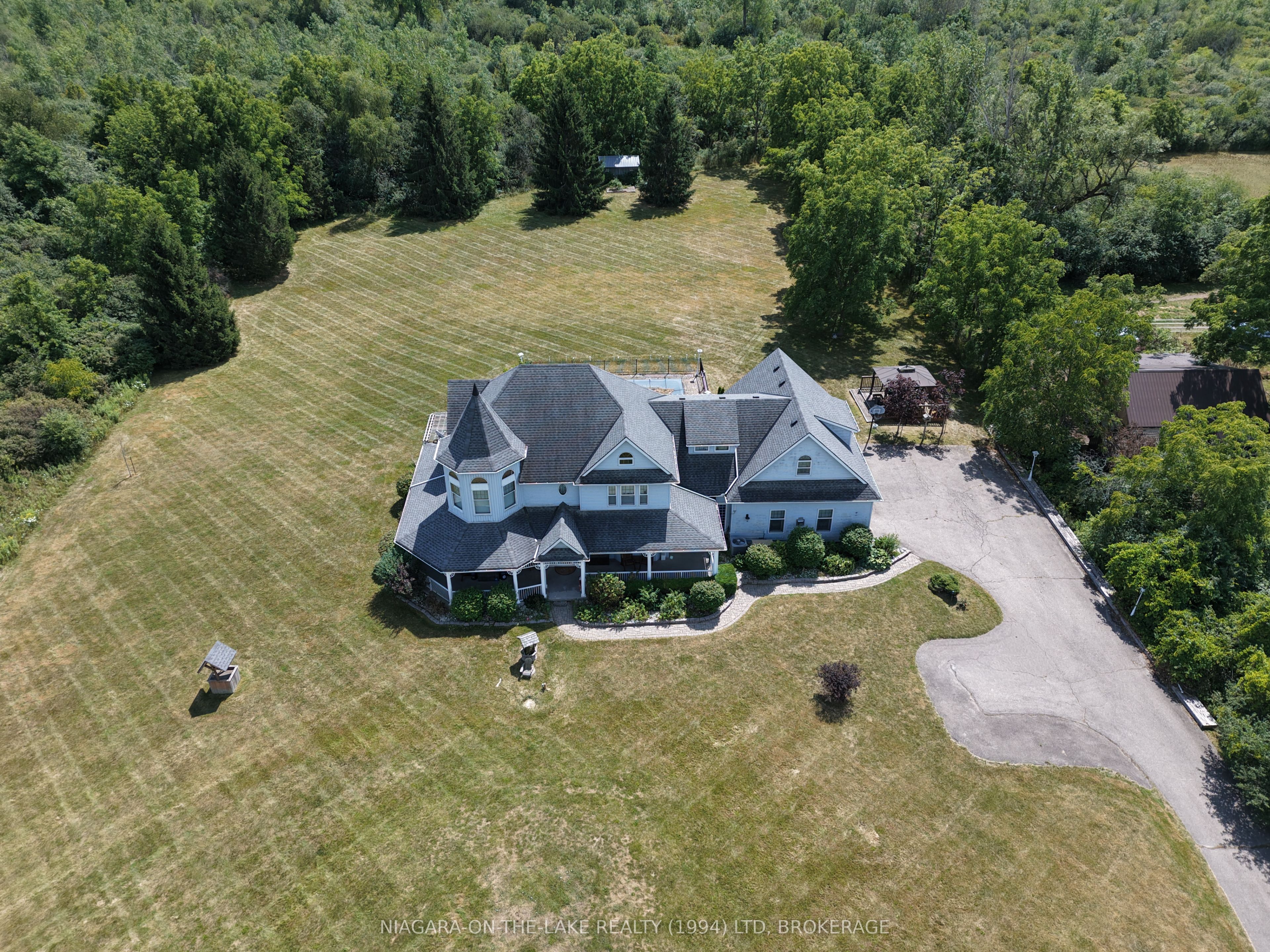 2975 Nigh Road, Fort Erie, ON L0S 1N0 photo 2