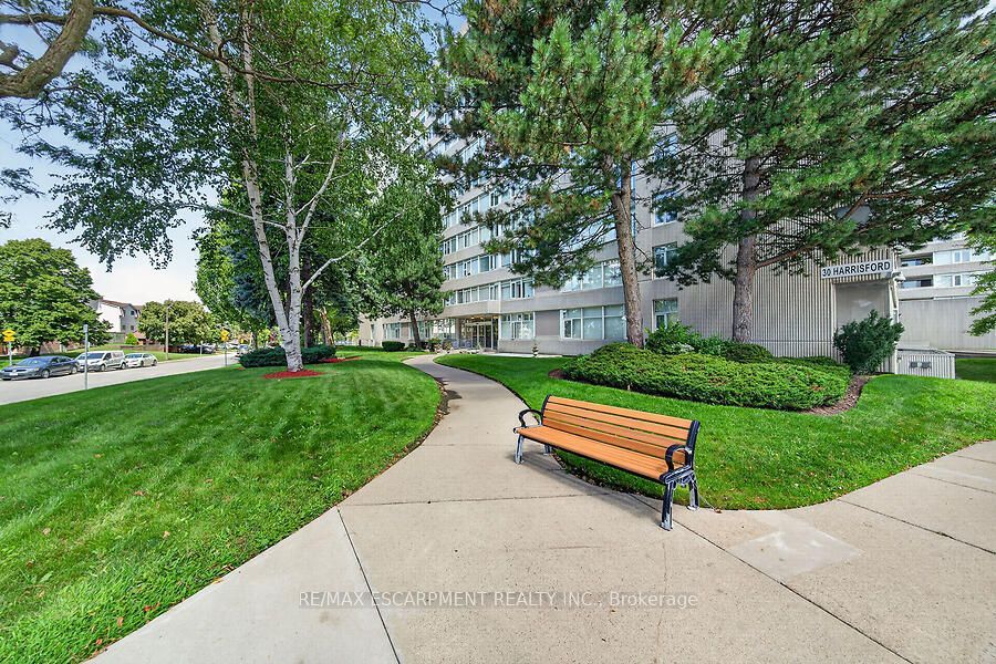 30 Harrisford Street 908, Hamilton, ON L8K 6N1