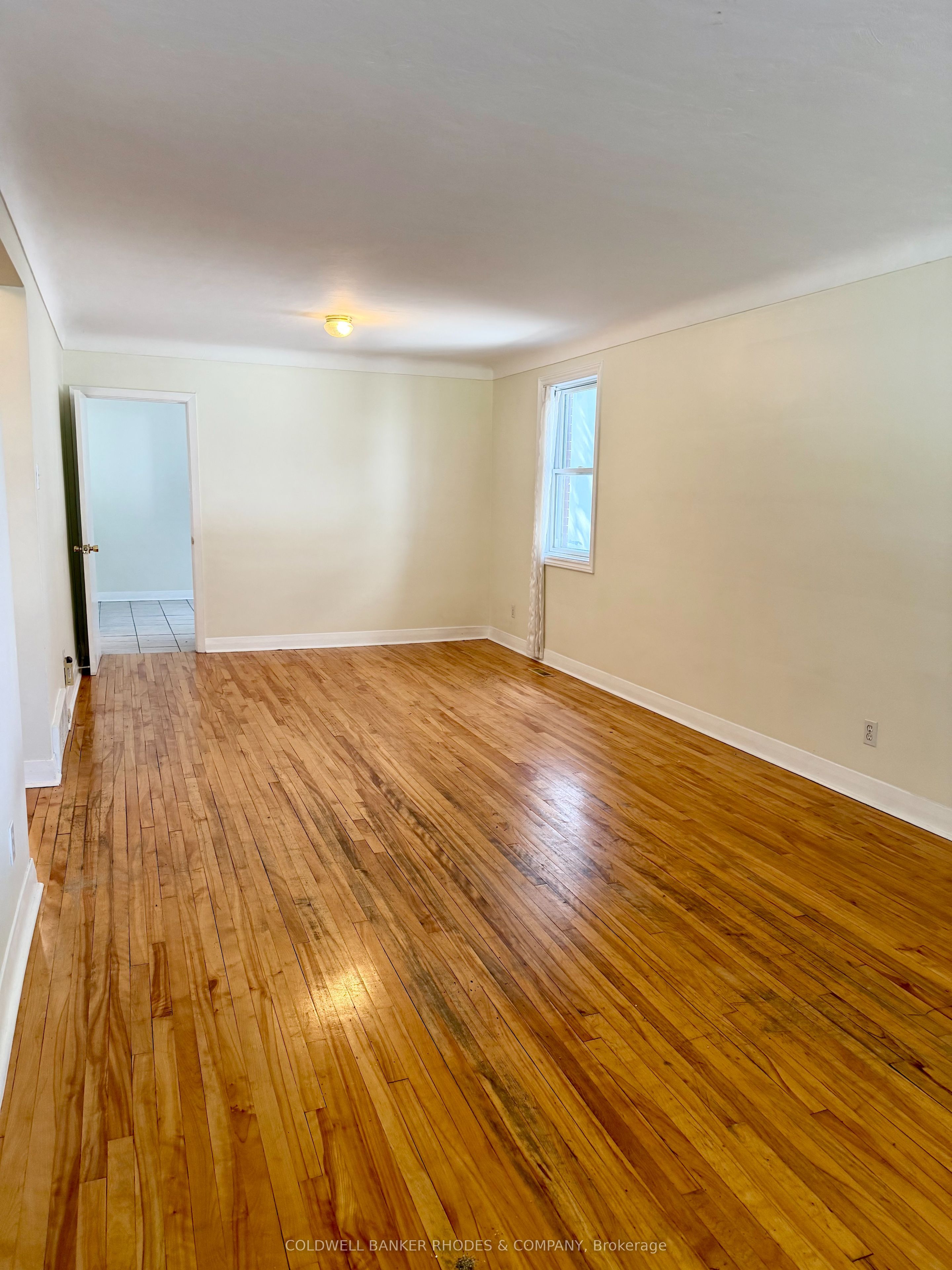 2484 Carlsen Avenue 1, Billings Bridge - Riverside Park and Area, ON K1V 8G3 photo 4