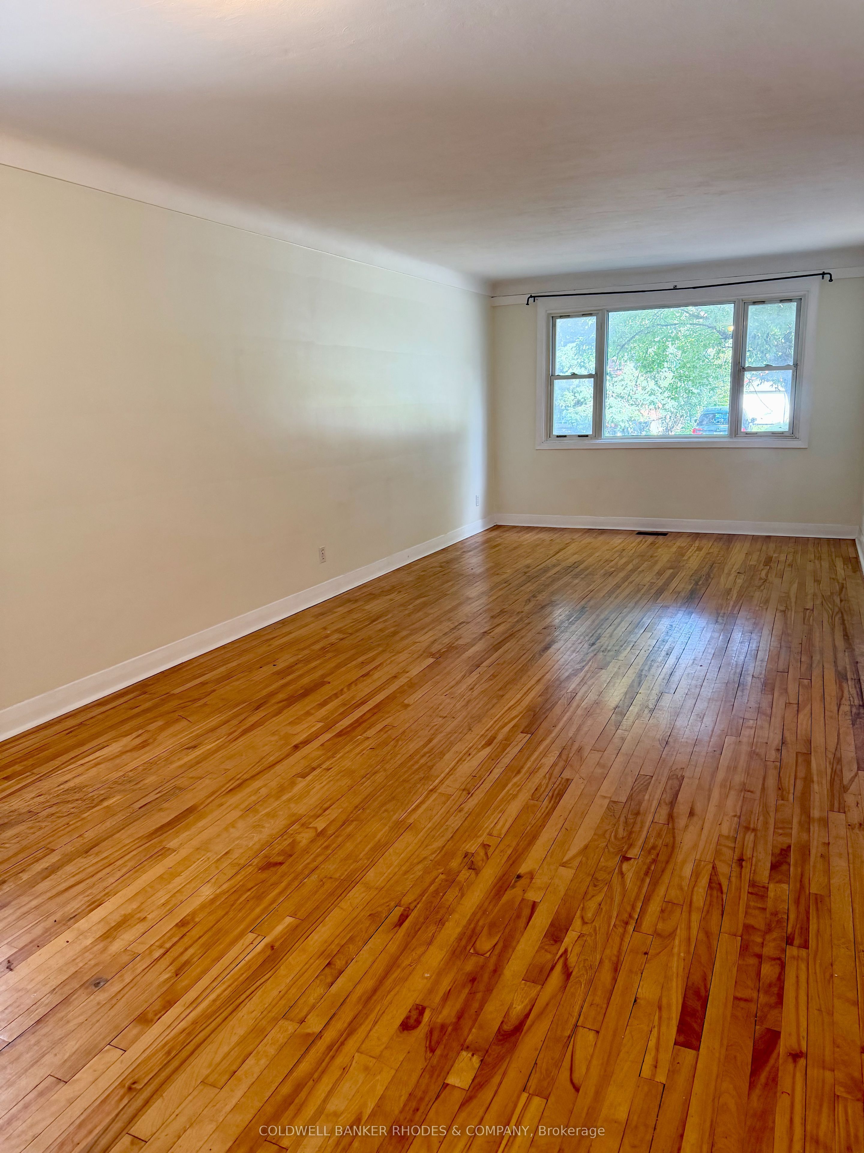 2484 Carlsen Avenue 1, Billings Bridge - Riverside Park and Area, ON K1V 8G3 photo 5