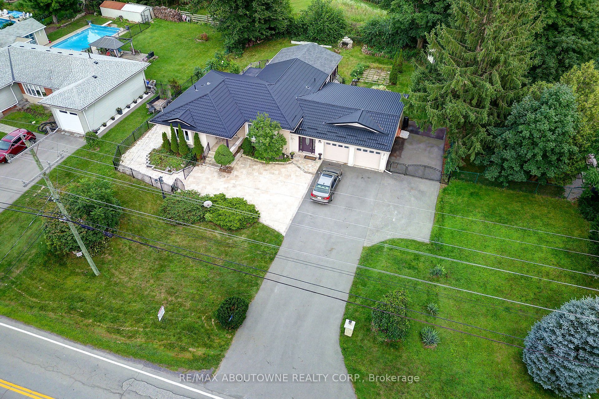 178 Carlisle Road, Hamilton, ON L0R 1H2