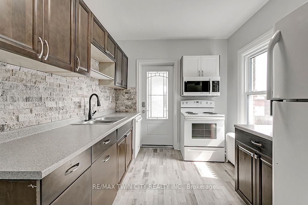 153 Drummond Street Upper, Brantford, ON N3S 6A4 photo 5