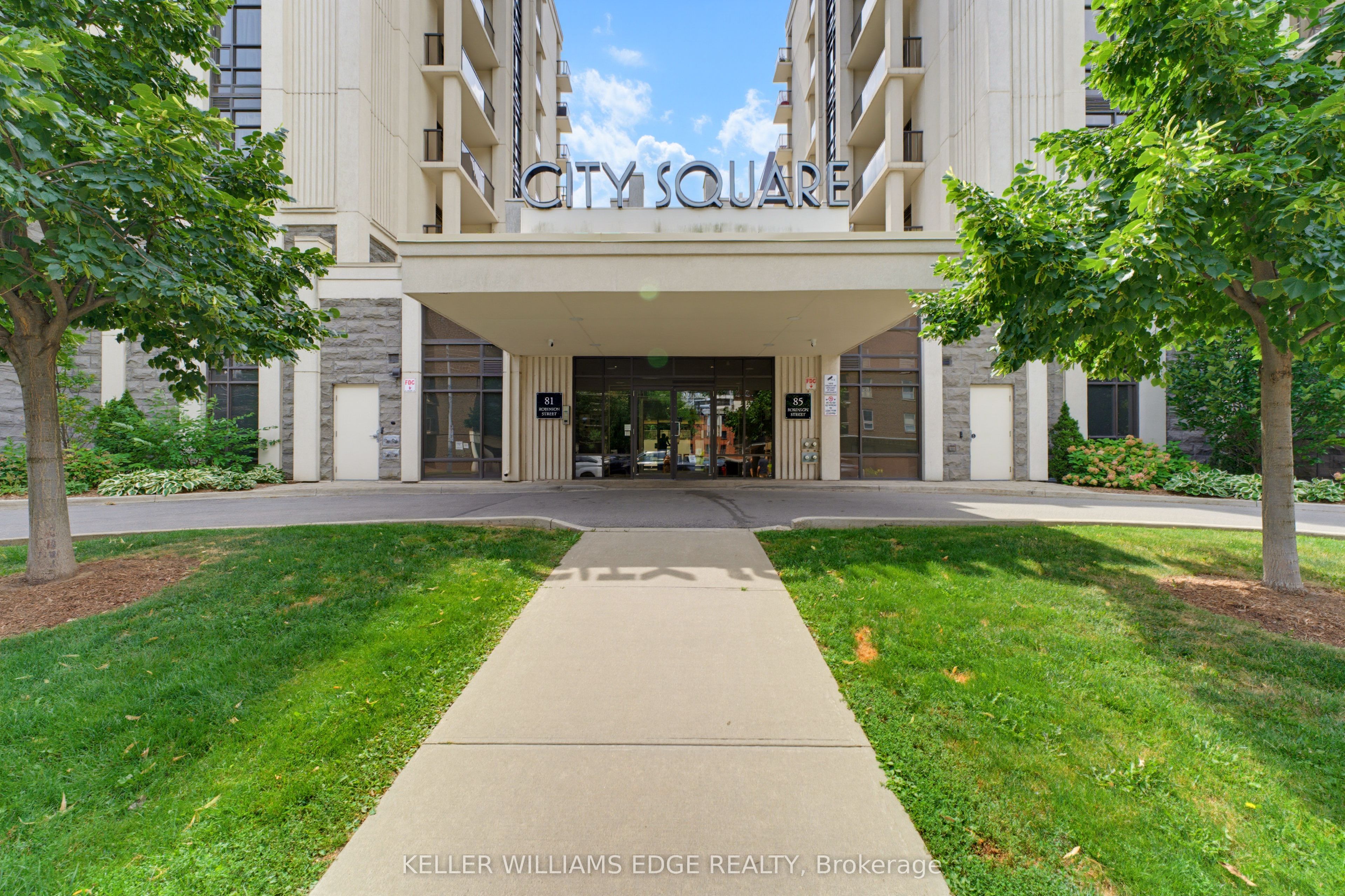 85 Robinson Street 608, Hamilton, ON L8P 0B9 photo 2