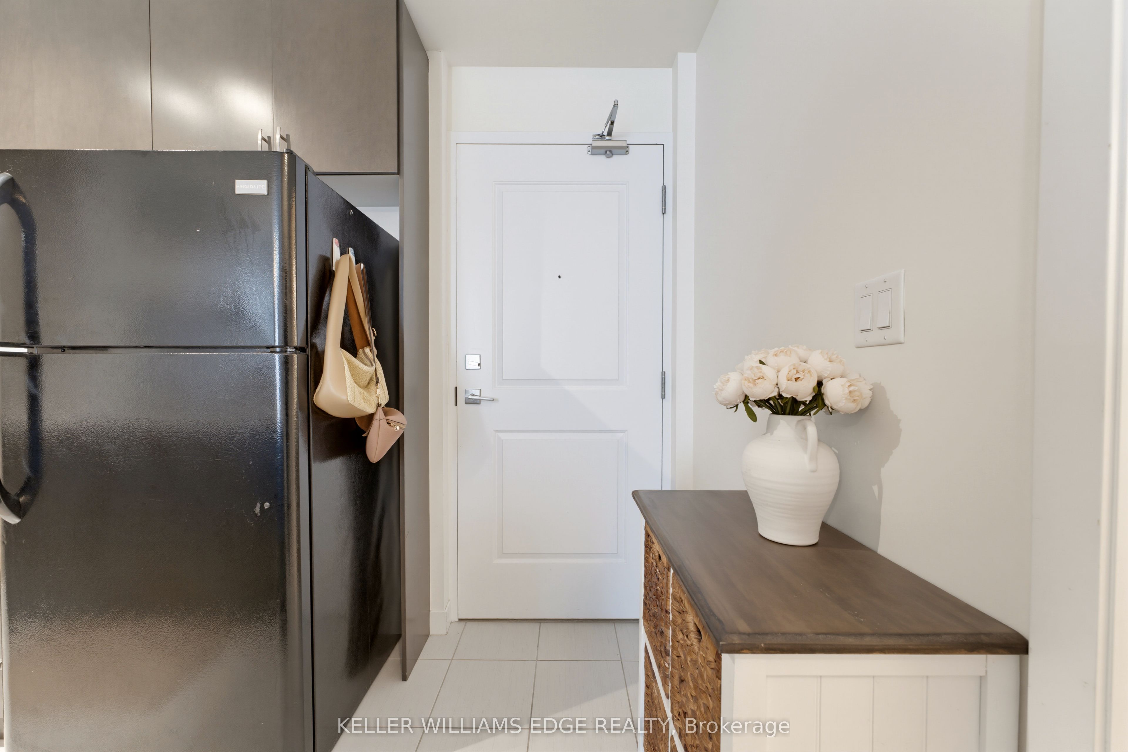 85 Robinson Street 608, Hamilton, ON L8P 0B9 photo 3