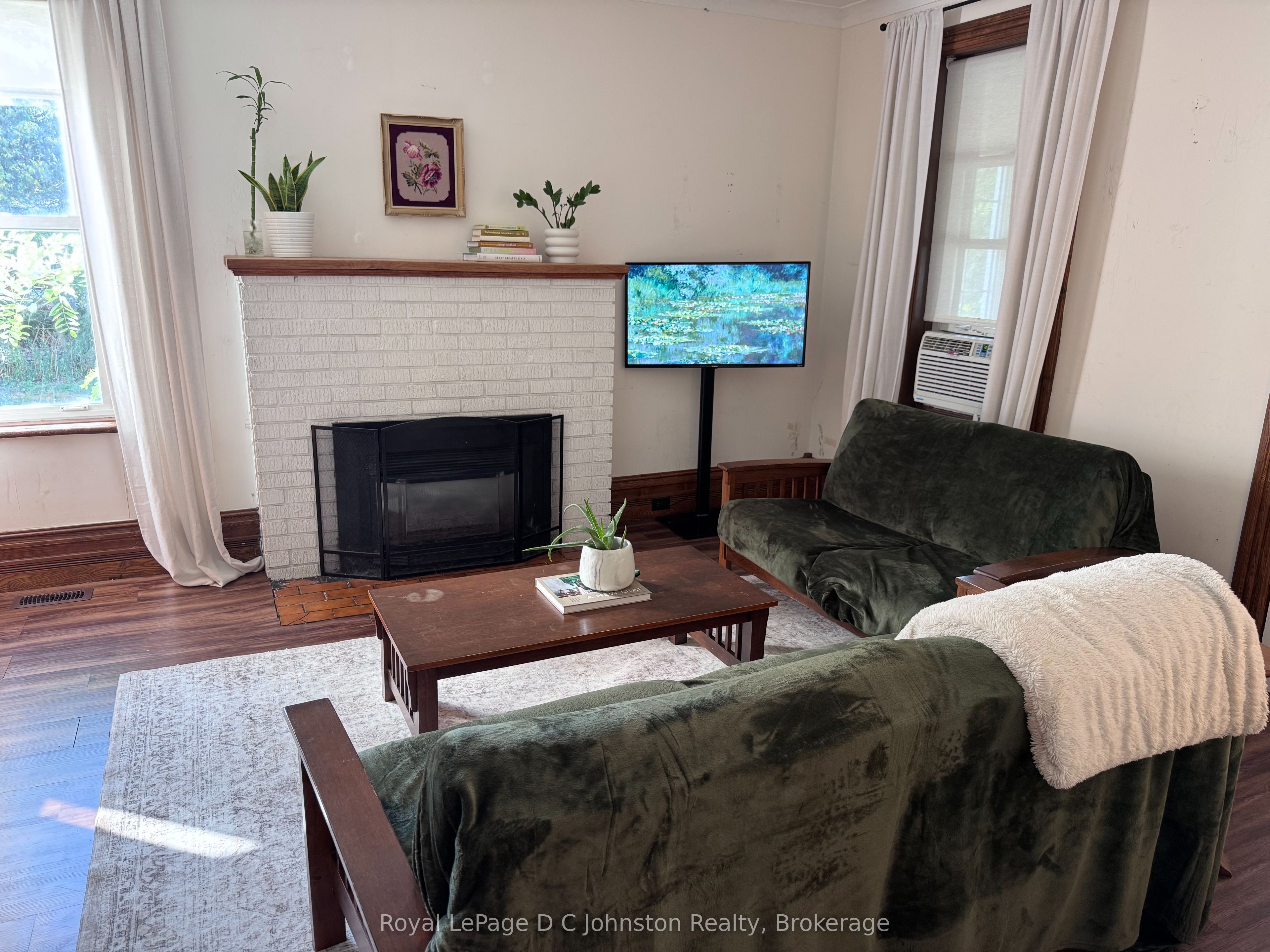 43 Albert Street N, Saugeen Shores, ON N0H 2L0 photo 3