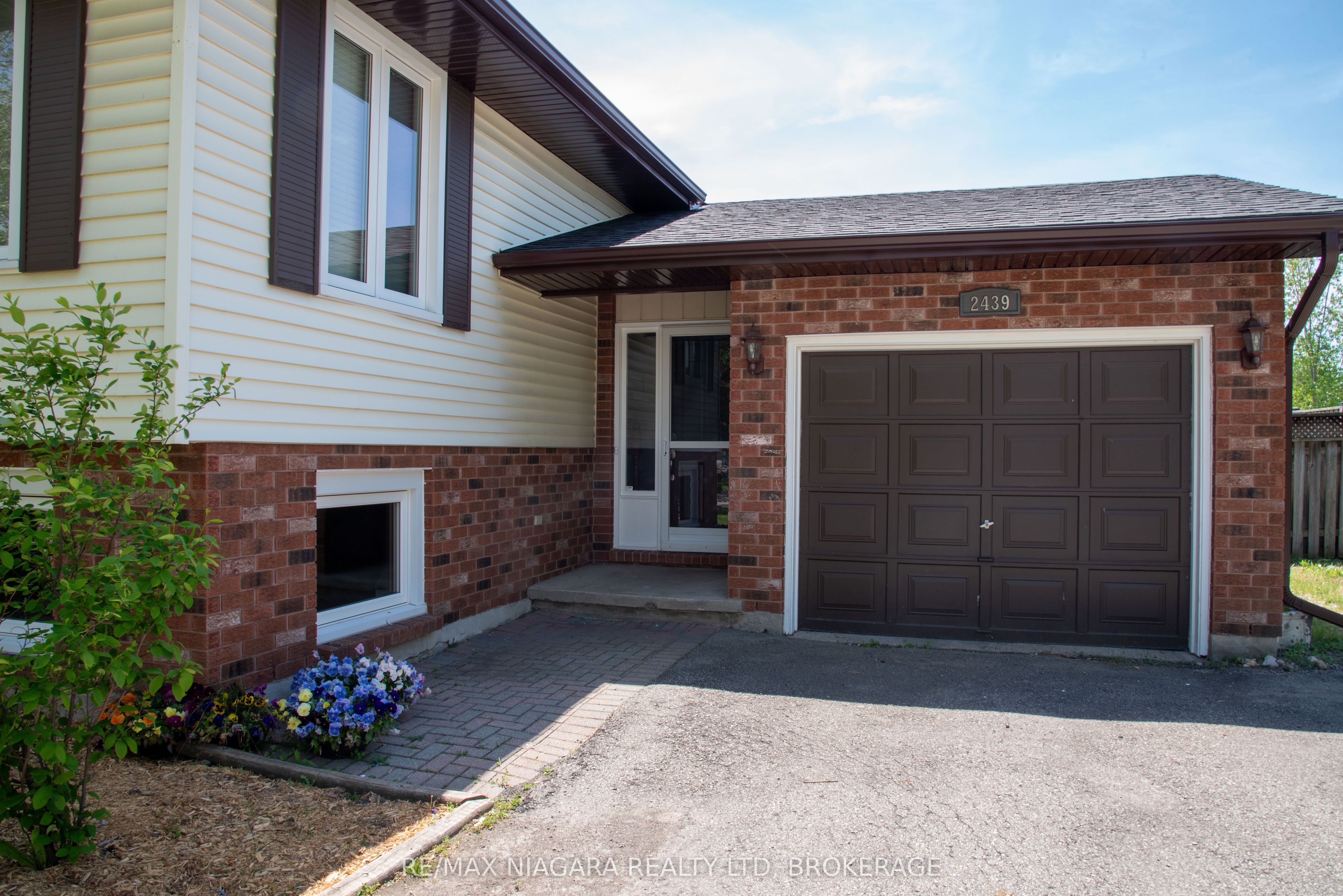 2439 CORAL Avenue, Fort Erie, ON L0S 1S0 photo 5