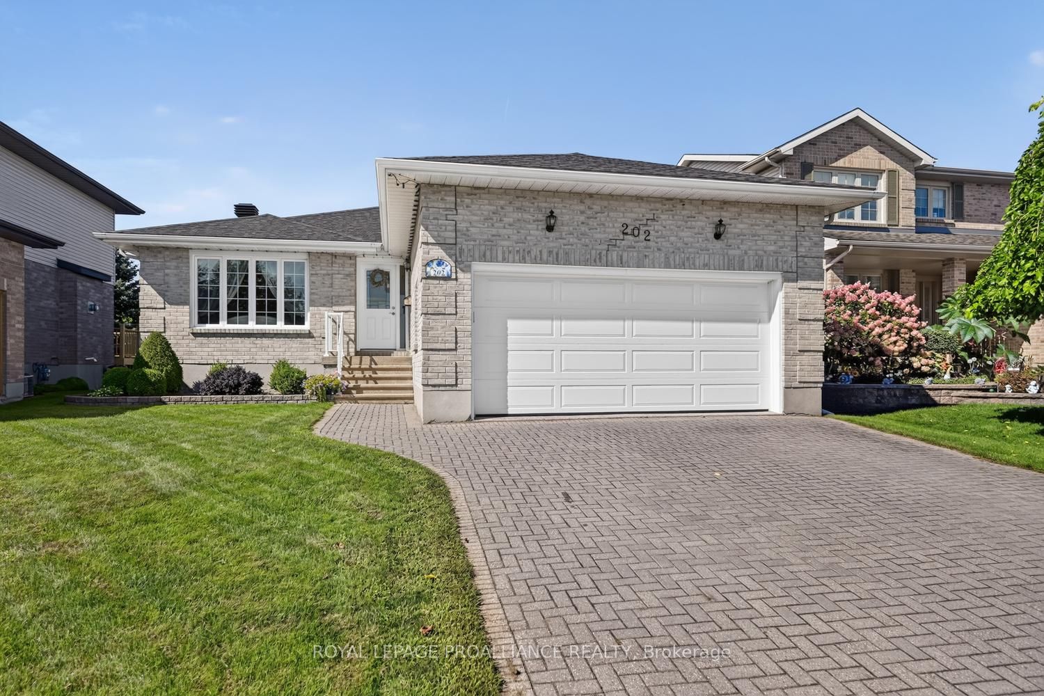202 Beley Street, Brockville, ON K6V 6Z8 photo 2