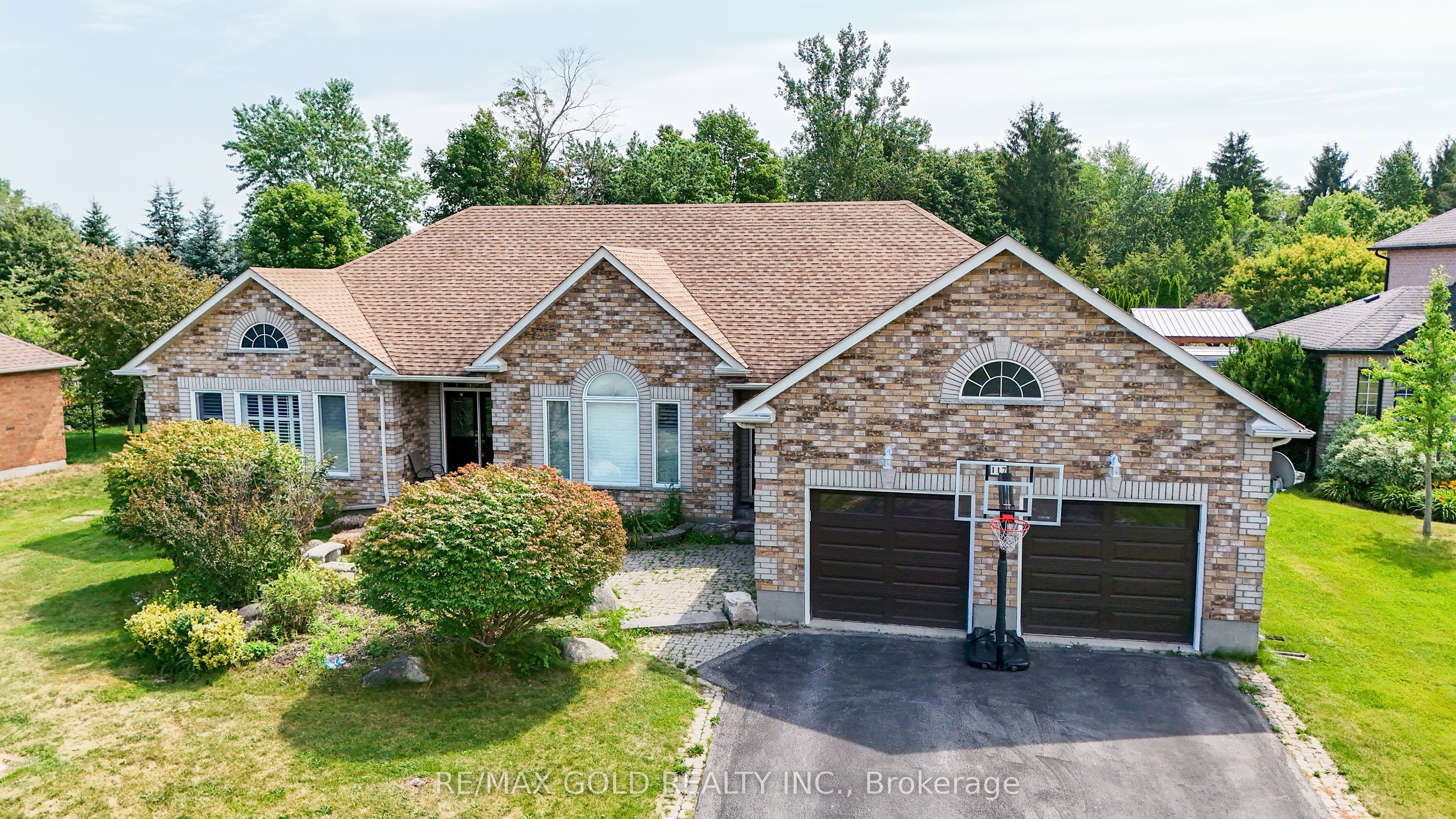 117 Delarmbro Drive, Erin, ON N0B 1T0