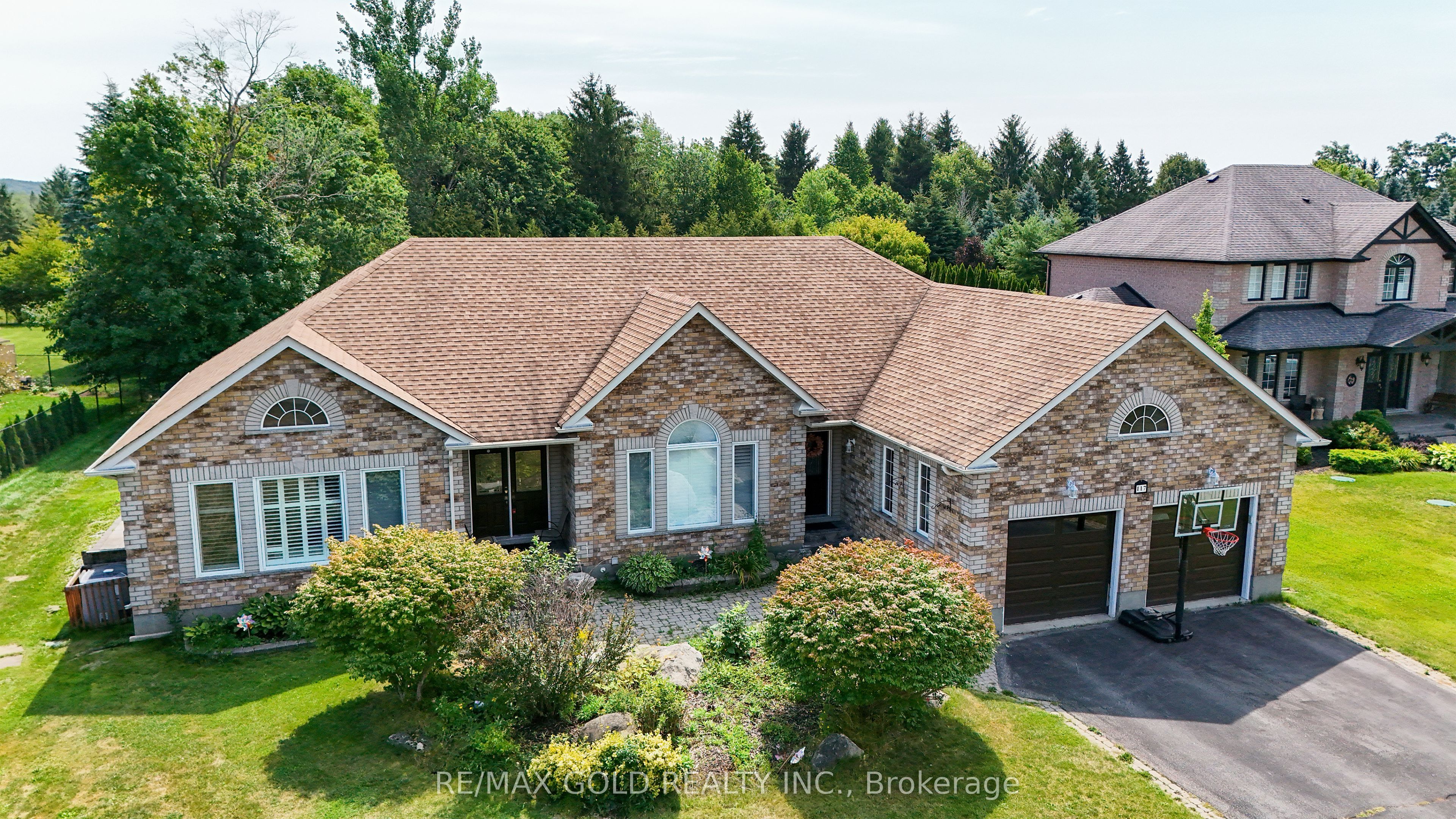 117 Delarmbro Drive, Erin, ON N0B 1T0 photo 2