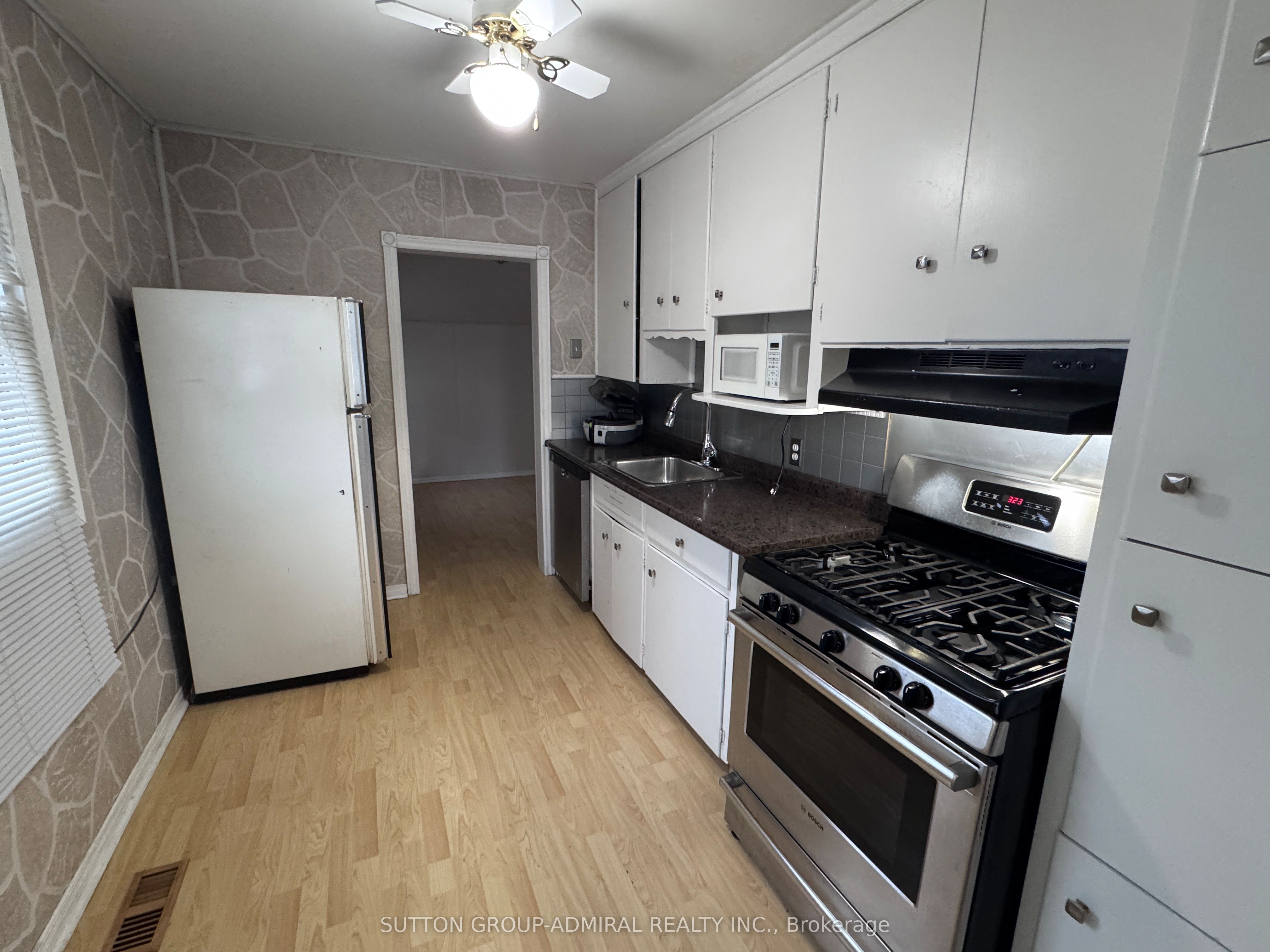 305 Crowland Avenue, Welland, ON L3B 1X5 photo 4