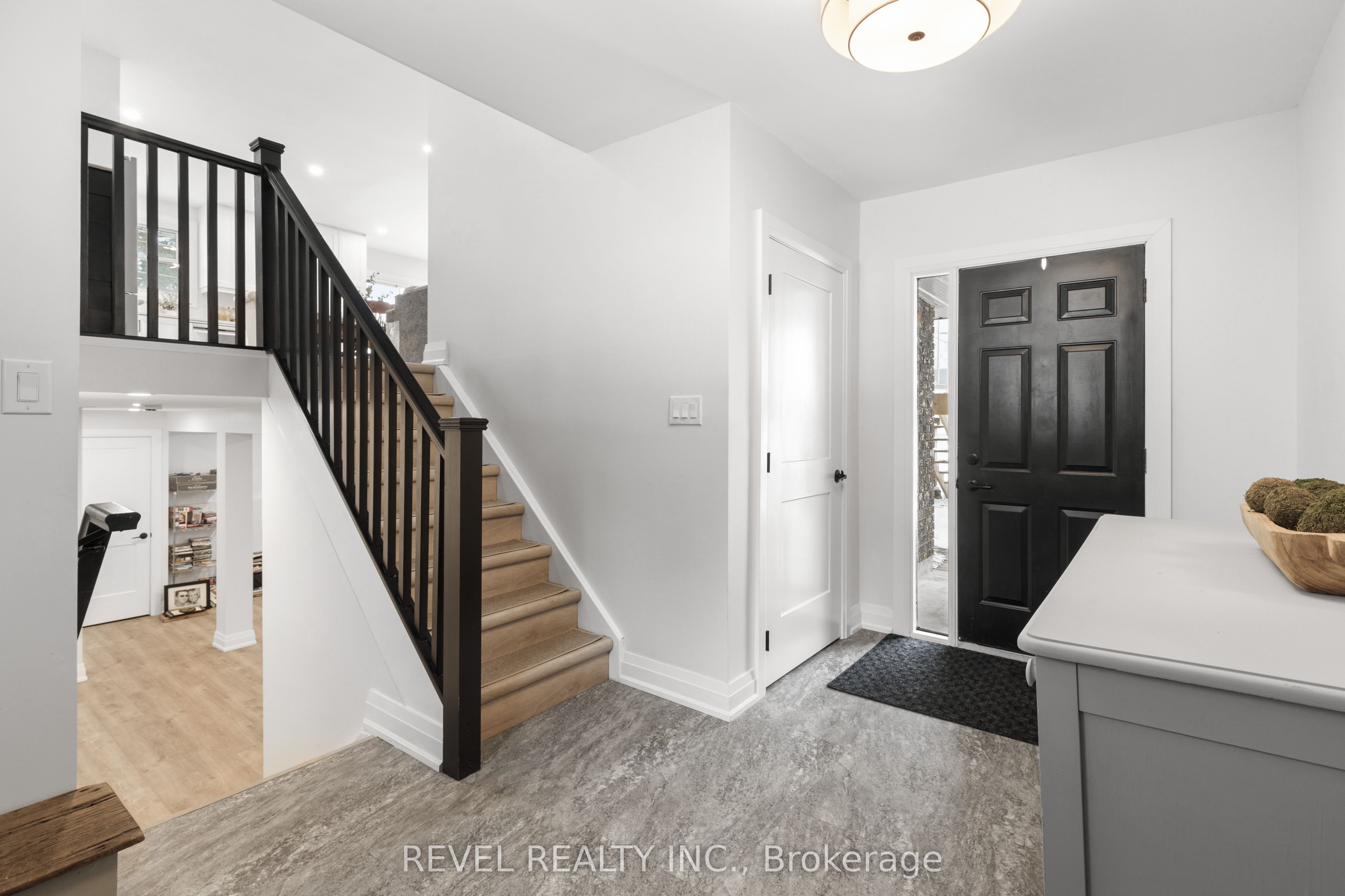13 Pirates Glen Drive, Trent Lakes, ON K0M 1A0 photo 4