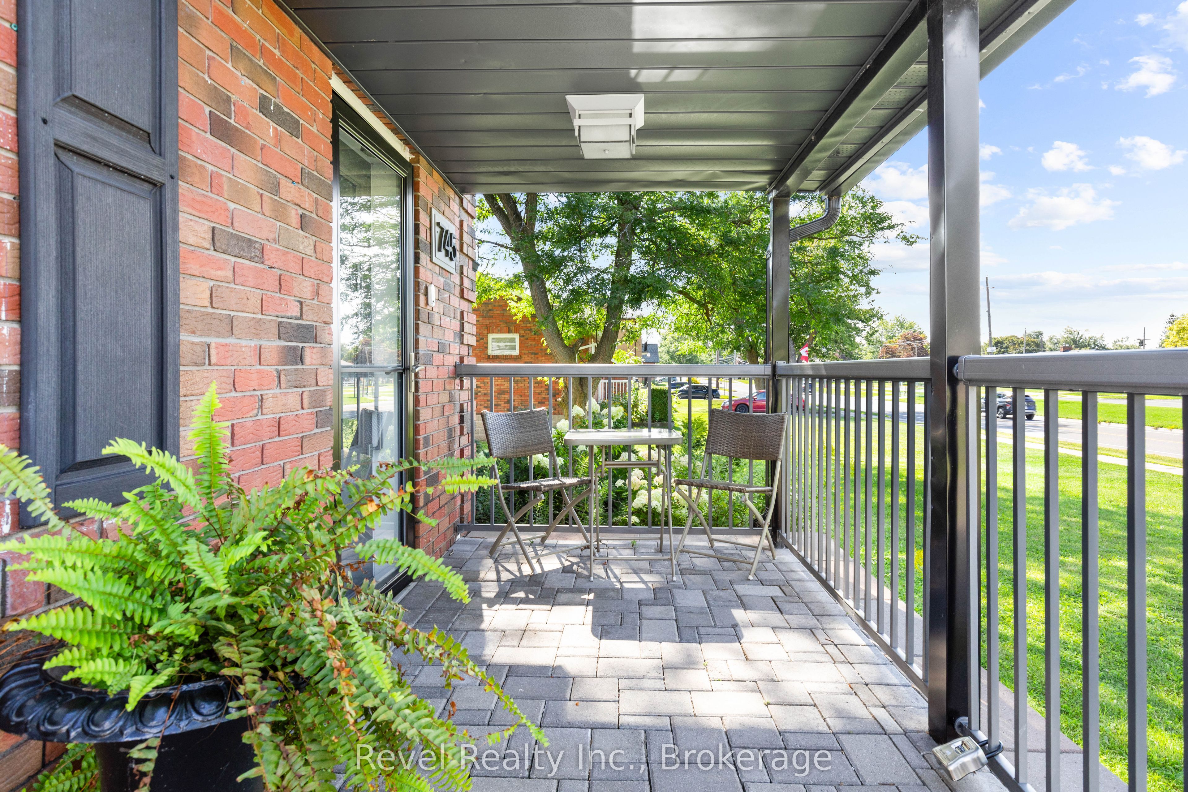 745 Crawford Drive, Peterborough, ON K9J 3W9 photo 4
