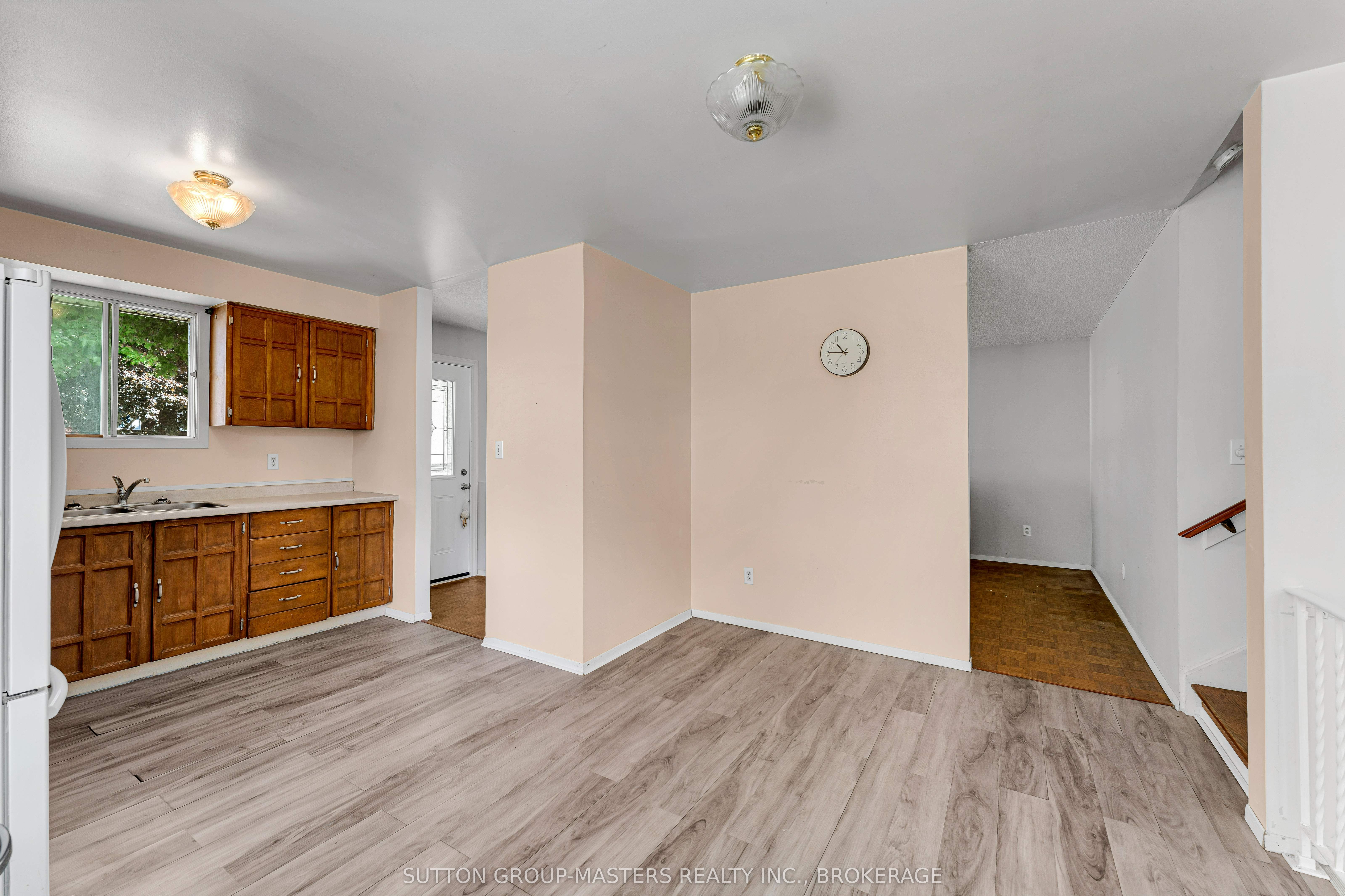 150 Dauphin Avenue, Kingston, ON K7K 6B1 photo 4