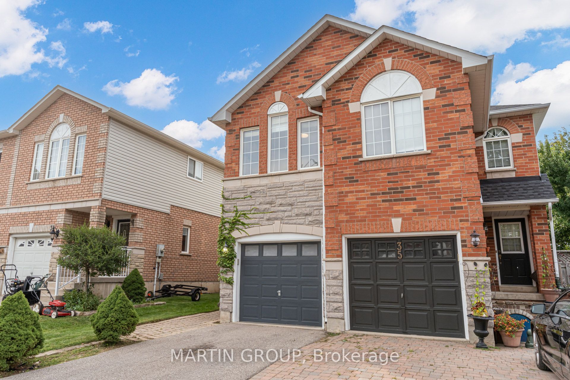 33 Slater Court, Hamilton, ON L8B 0K8 photo 2