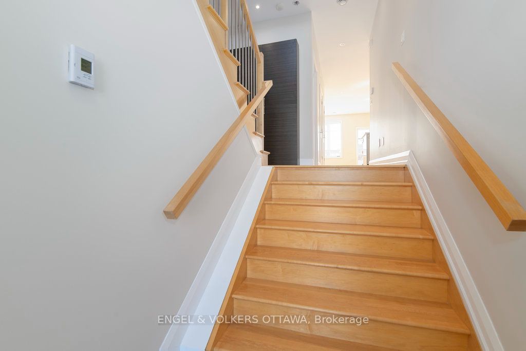 1288A Kilborn Avenue, Alta Vista and Area, ON K1H 6L3 photo 5