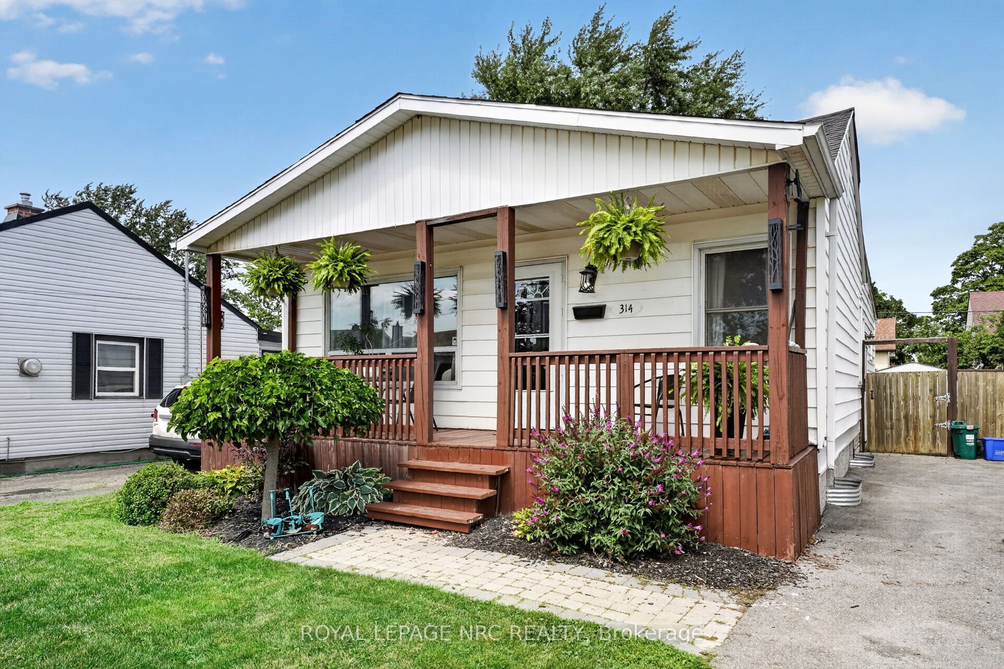 314 Dieppe Street, Welland, ON L3B 4V2 photo 2