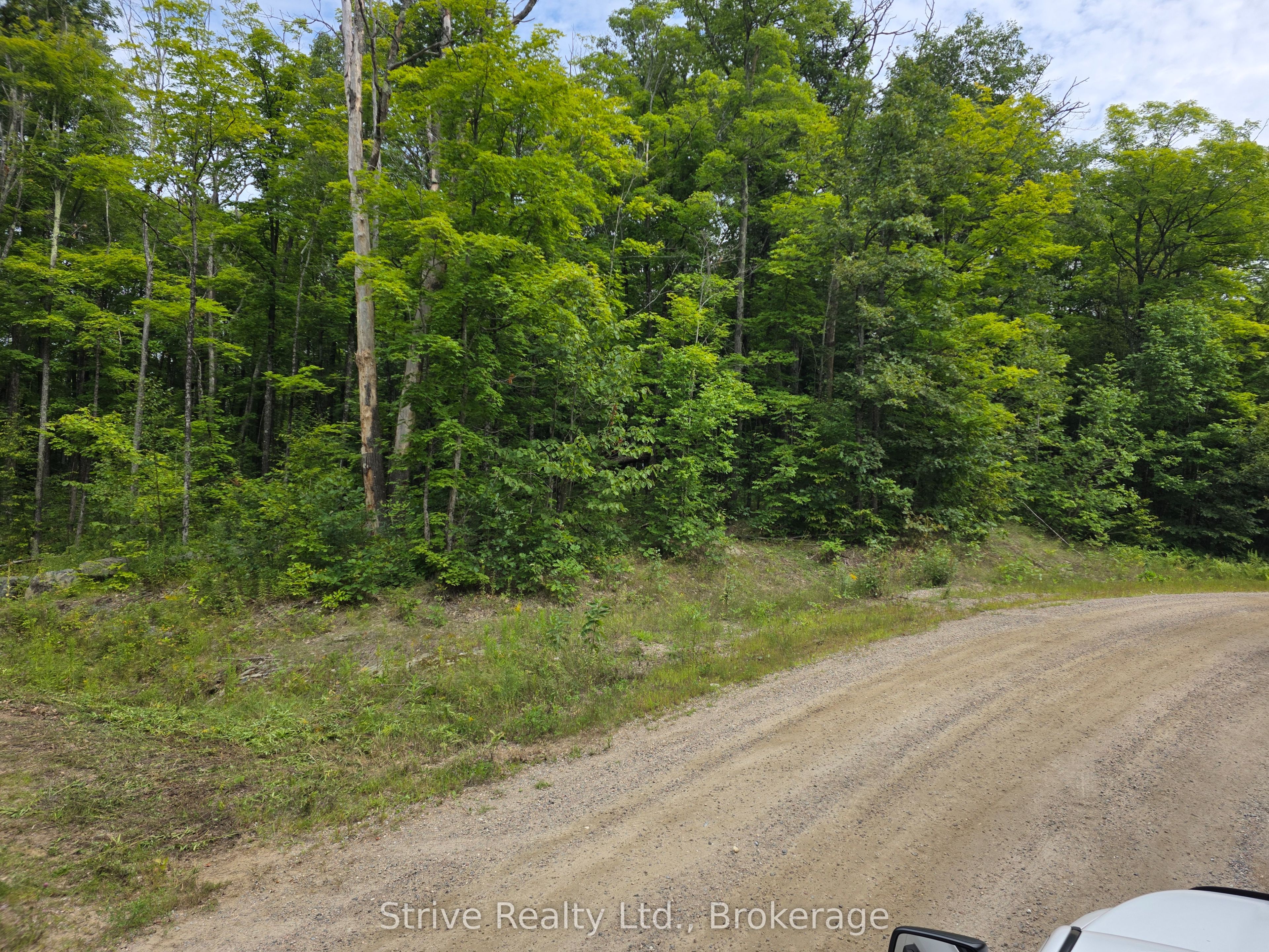 1303 Whites Road, Frontenac, ON K0H 1B0 photo 2