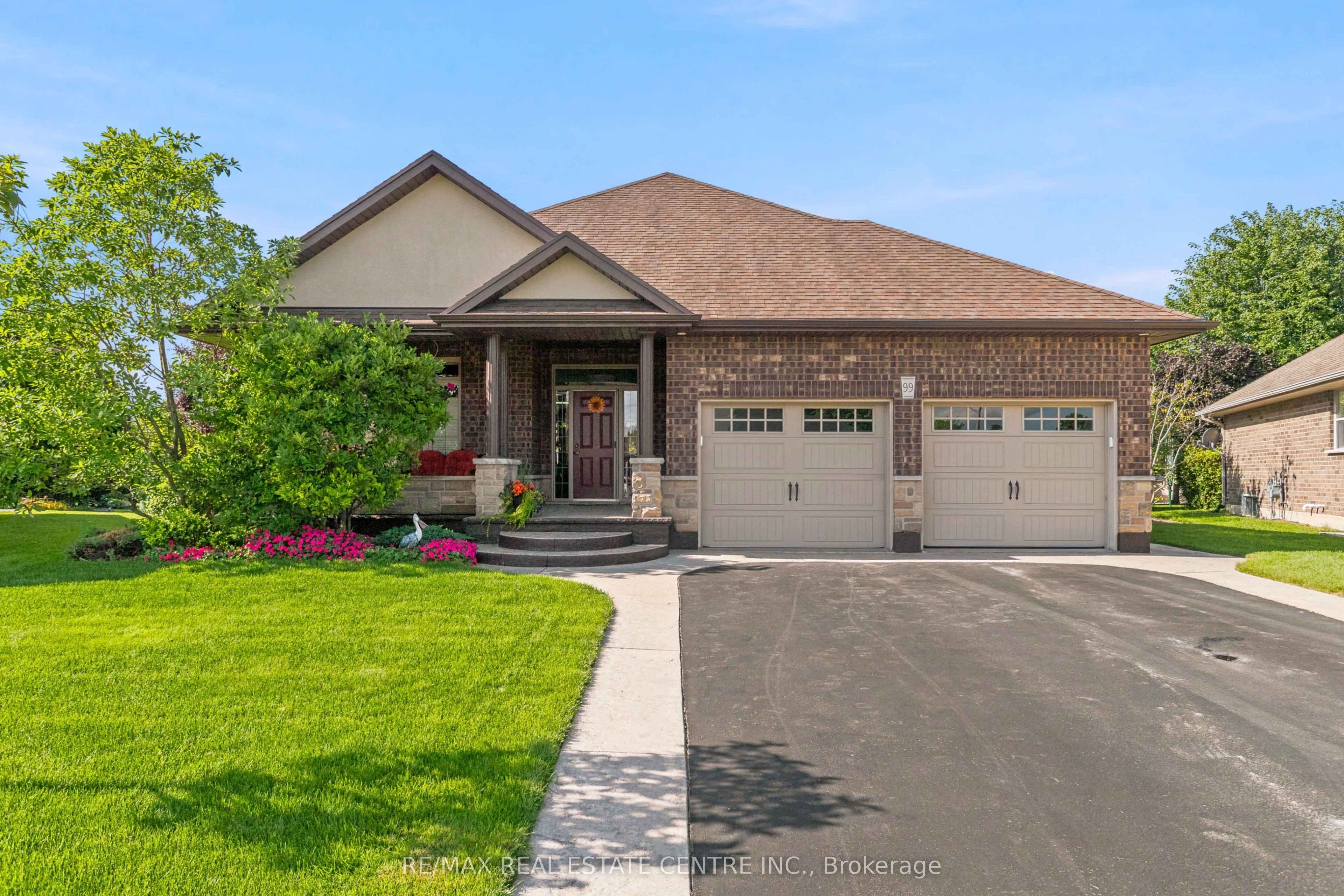 99 Magnolia Drive, Norfolk, ON N0A 1N6 photo 2