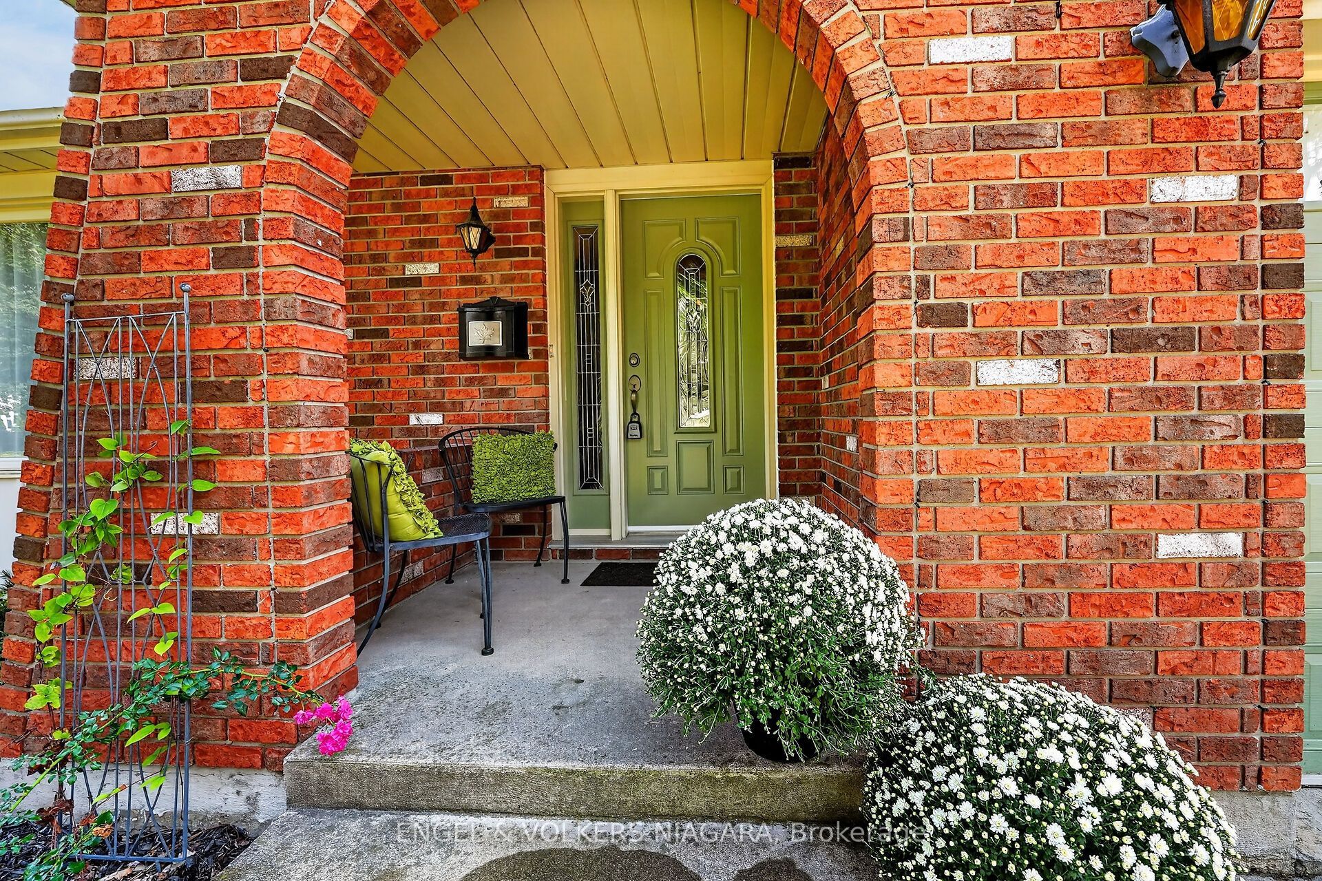 7380 Green Boughs Road, Niagara Falls, ON L2J 4C2 photo 5