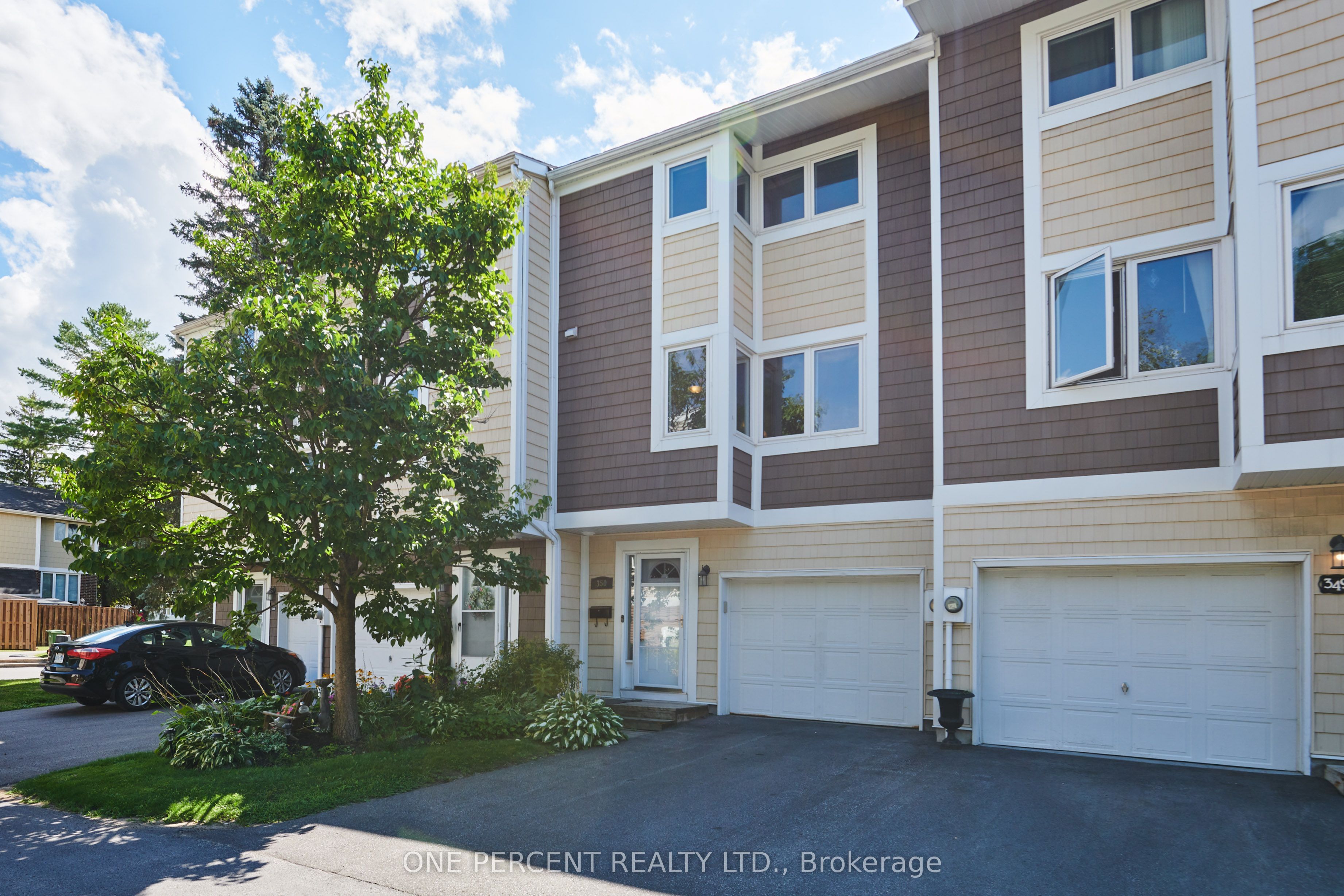 350 Stowe Court, Kanata, ON K2K 1Z6 photo 2