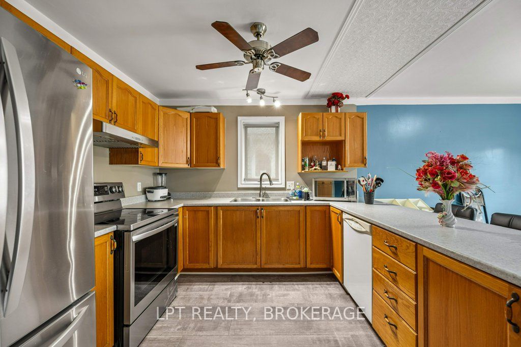 8 Wilfred Crescent, Kingston, ON K7K 7G9 photo 3