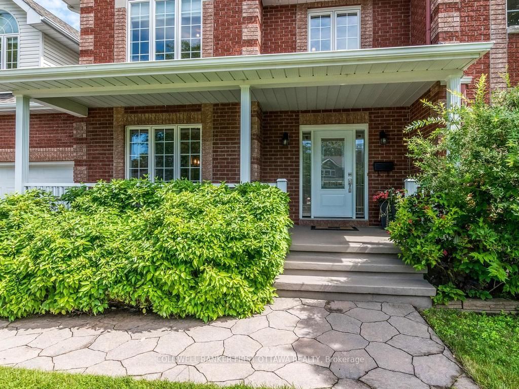 5 Hearn Crescent, Stittsville - Munster - Richmond, ON K2S 1R7 photo 2