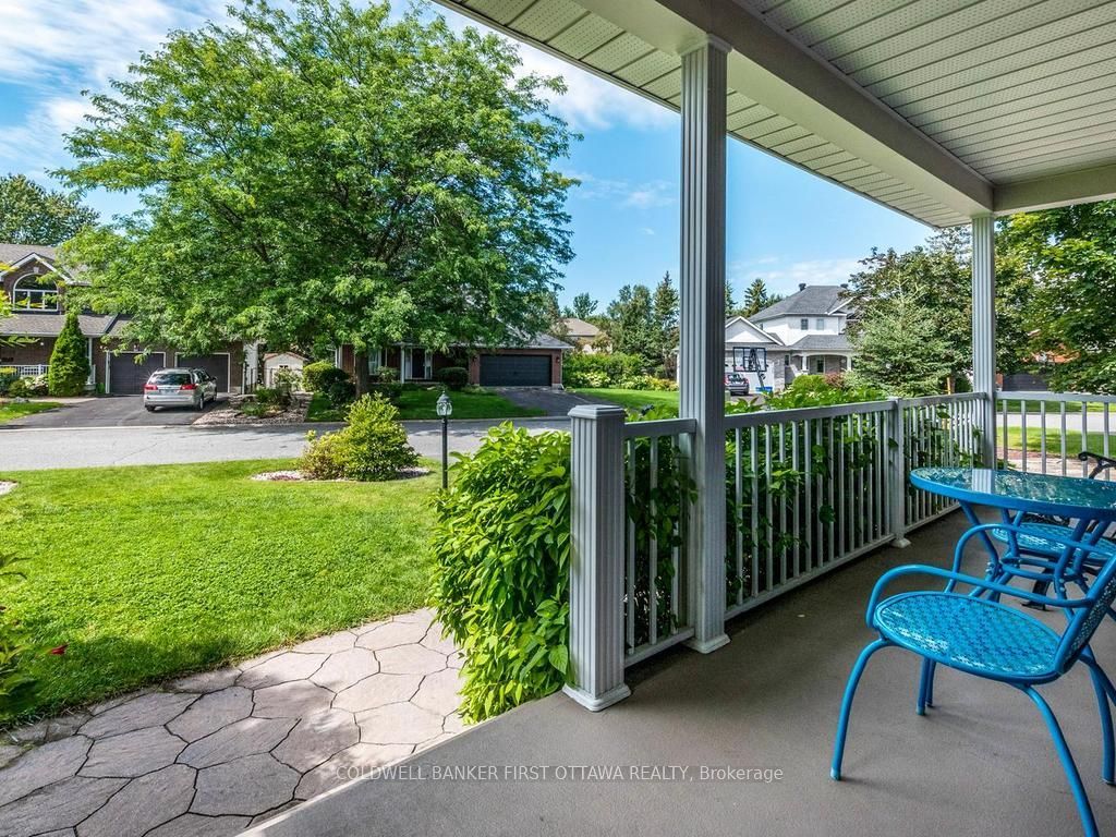 5 Hearn Crescent, Stittsville - Munster - Richmond, ON K2S 1R7 photo 3