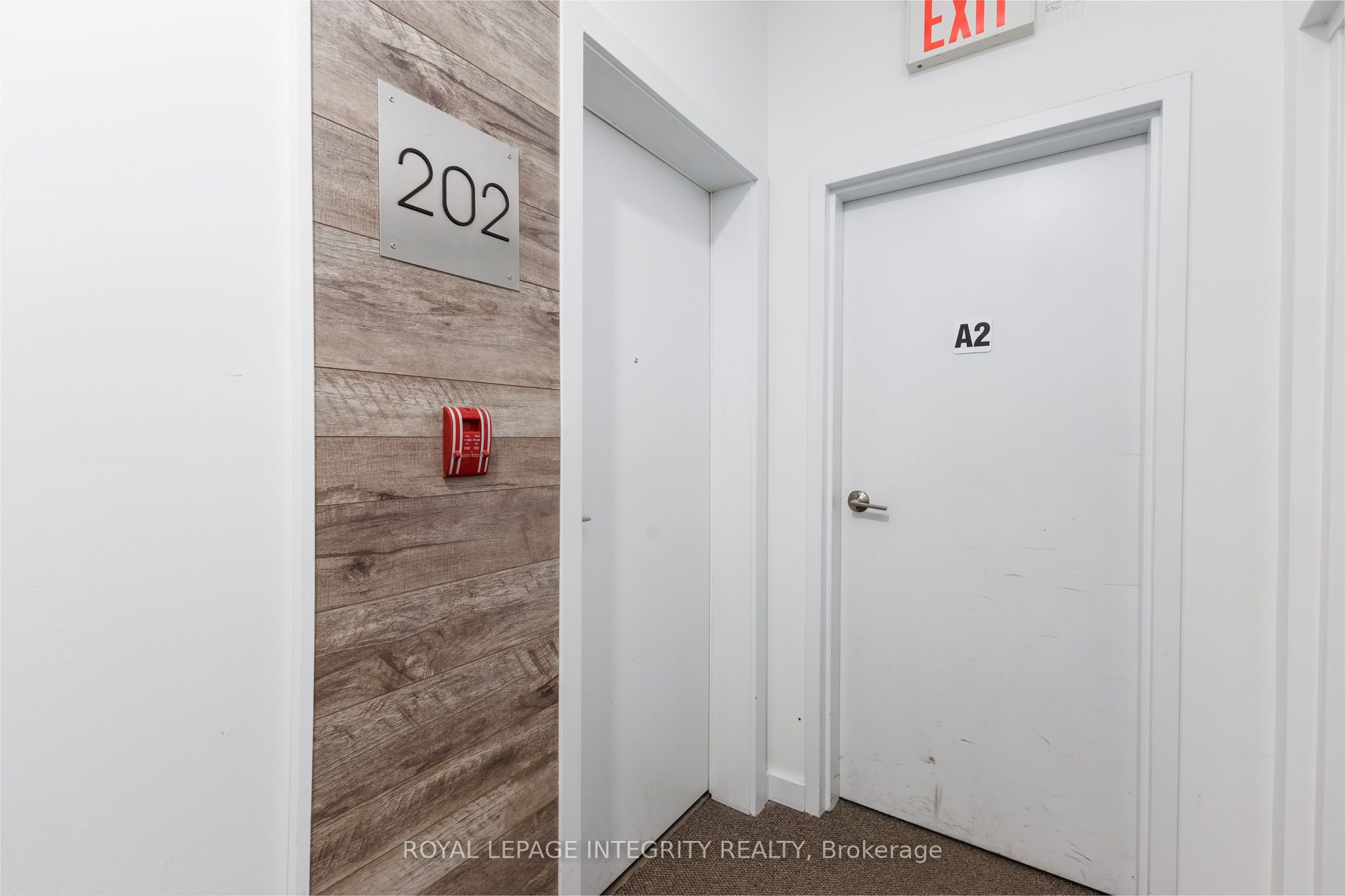 1308 THAMES Street 202, Carlington - Central Park, ON K1Z 7N4 photo 5