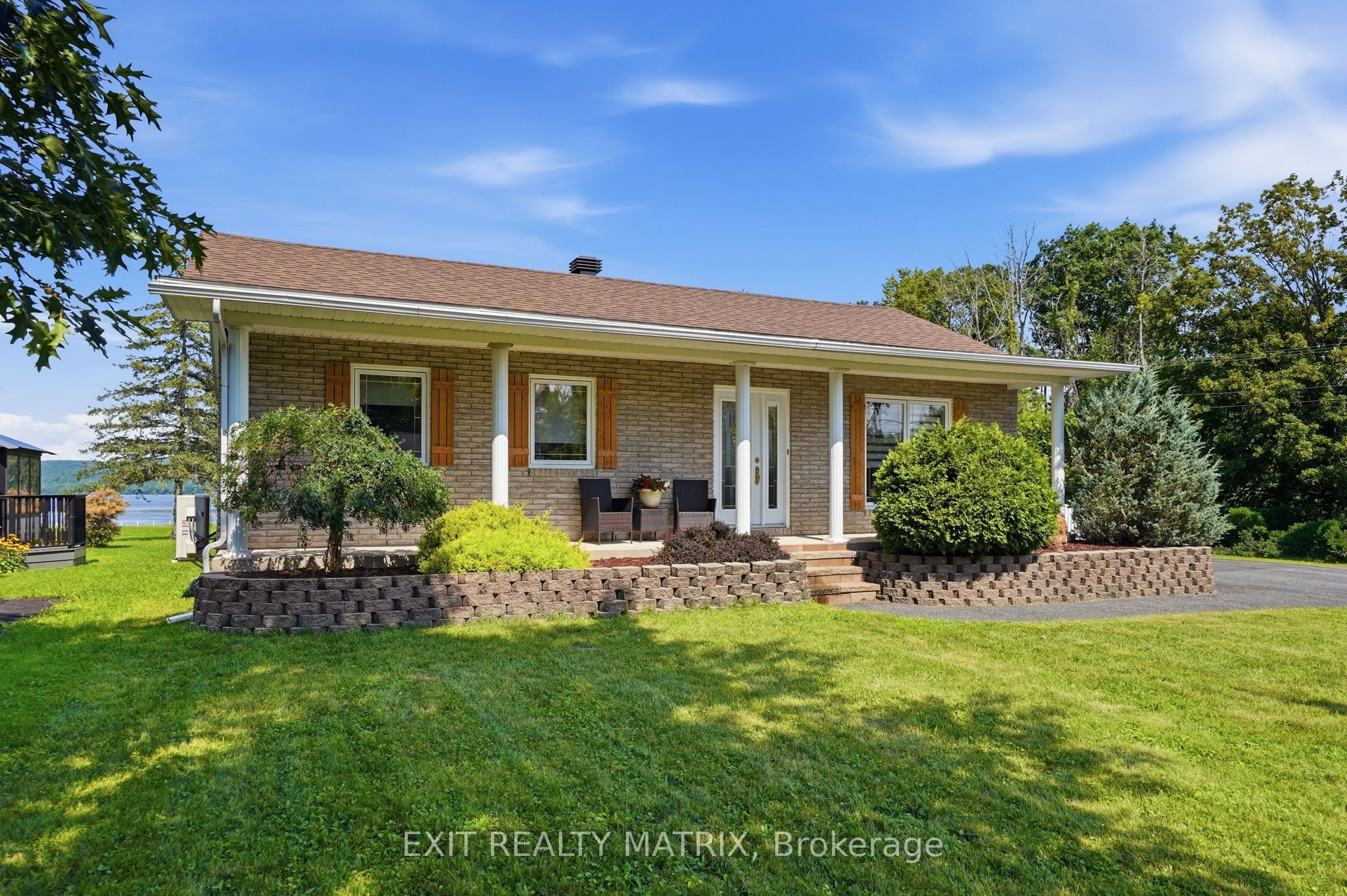 554 Front Road, Champlain, ON K0B 1K0 photo 3