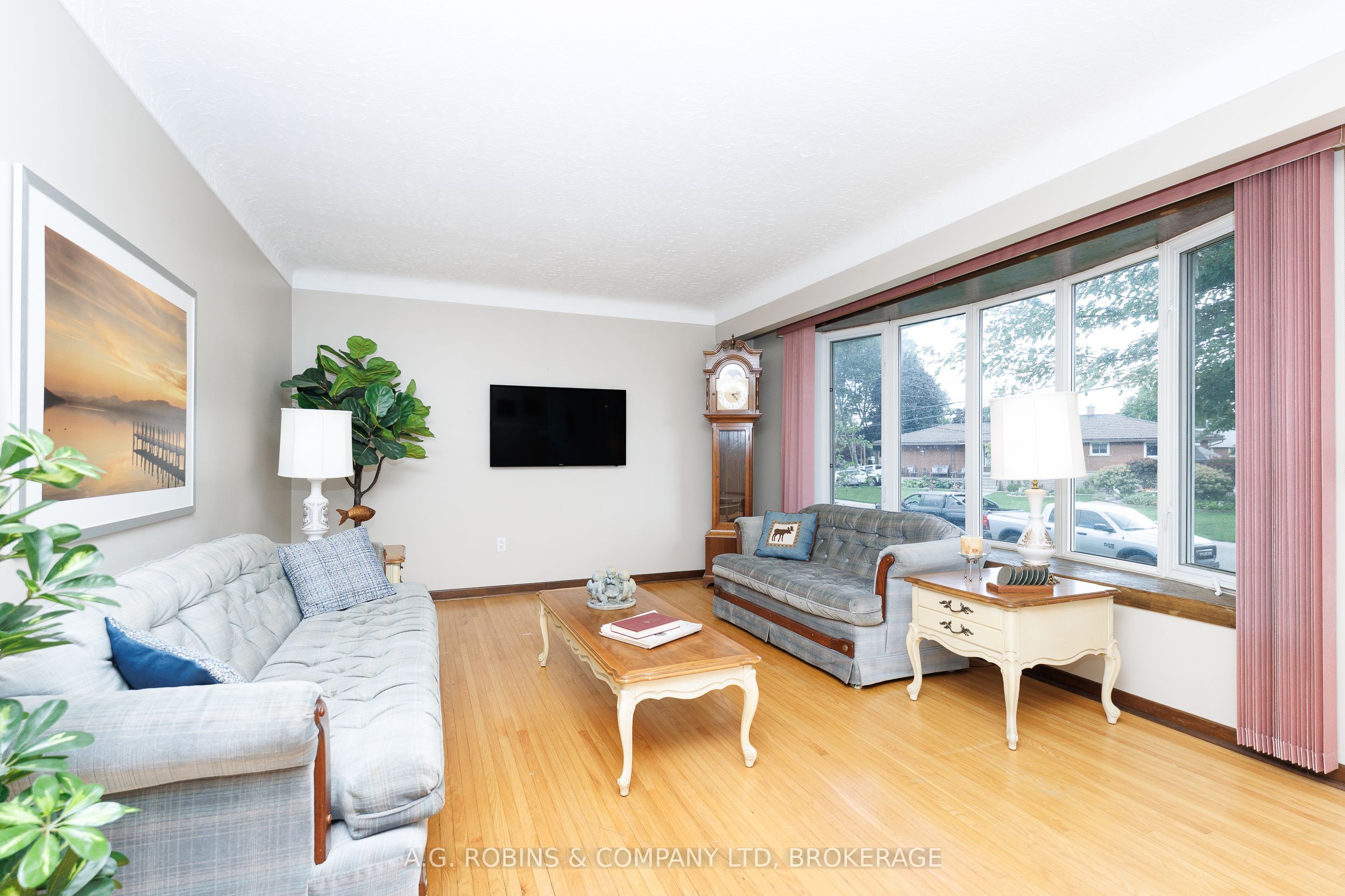 12 Berkley Avenue, Port Colborne, ON L3K 1T2 photo 4