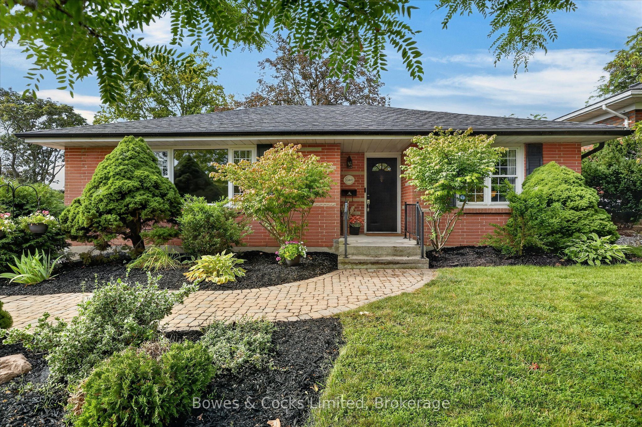1349 Holloway Drive, Peterborough, ON K9J 6G1