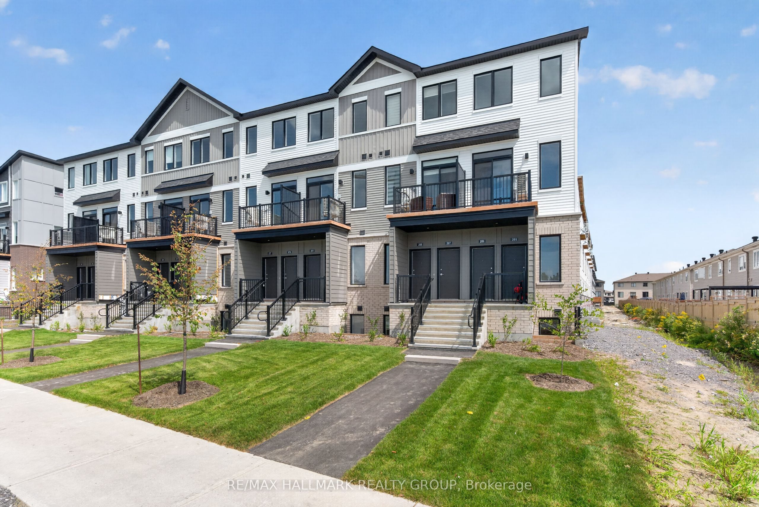 285 Lamarche Avenue, Orleans - Convent Glen and Area, ON K1W 0Y3