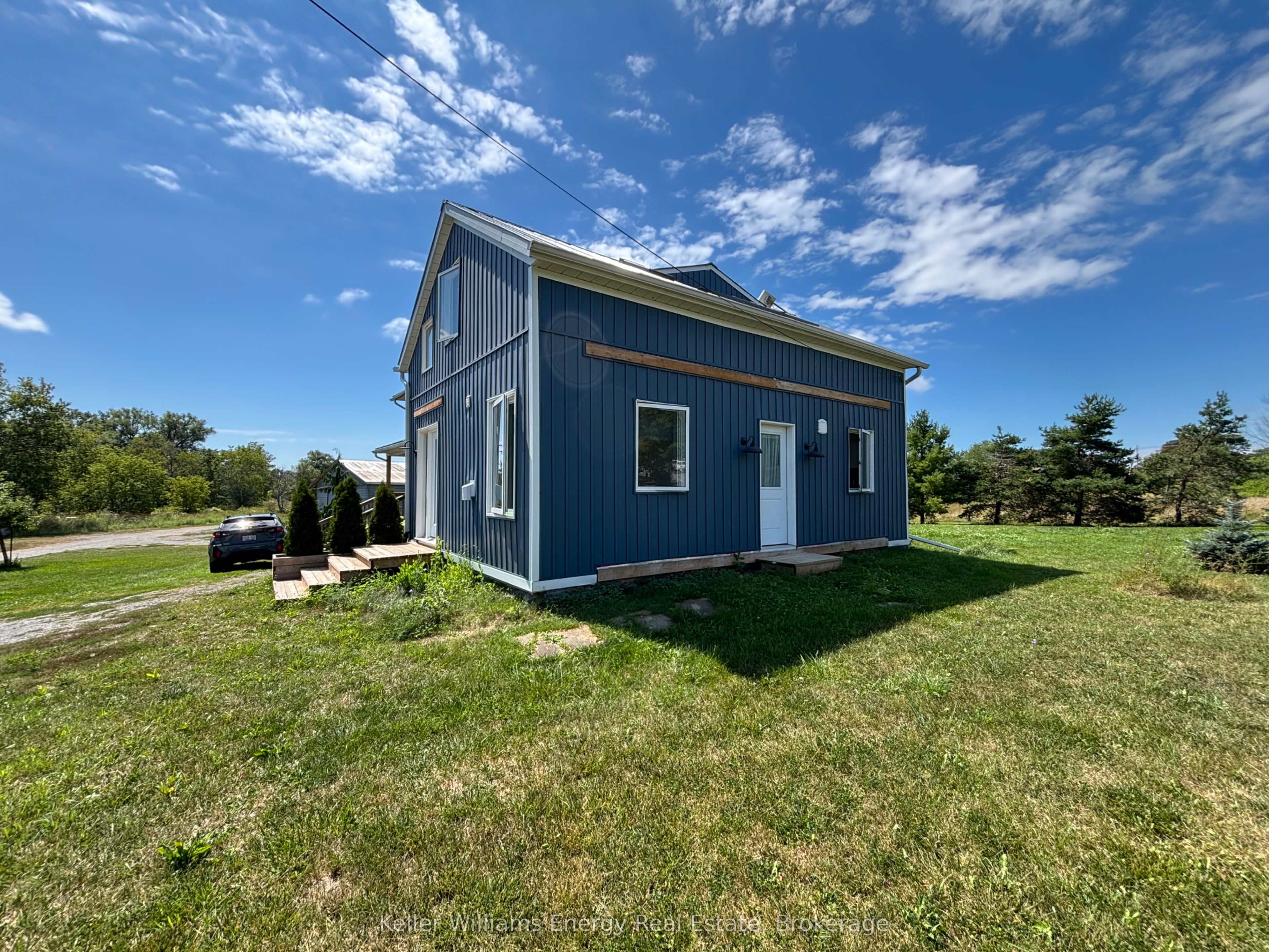 18683 Loyalist Parkway 2, Prince Edward County, ON K0K 2J0 photo 2