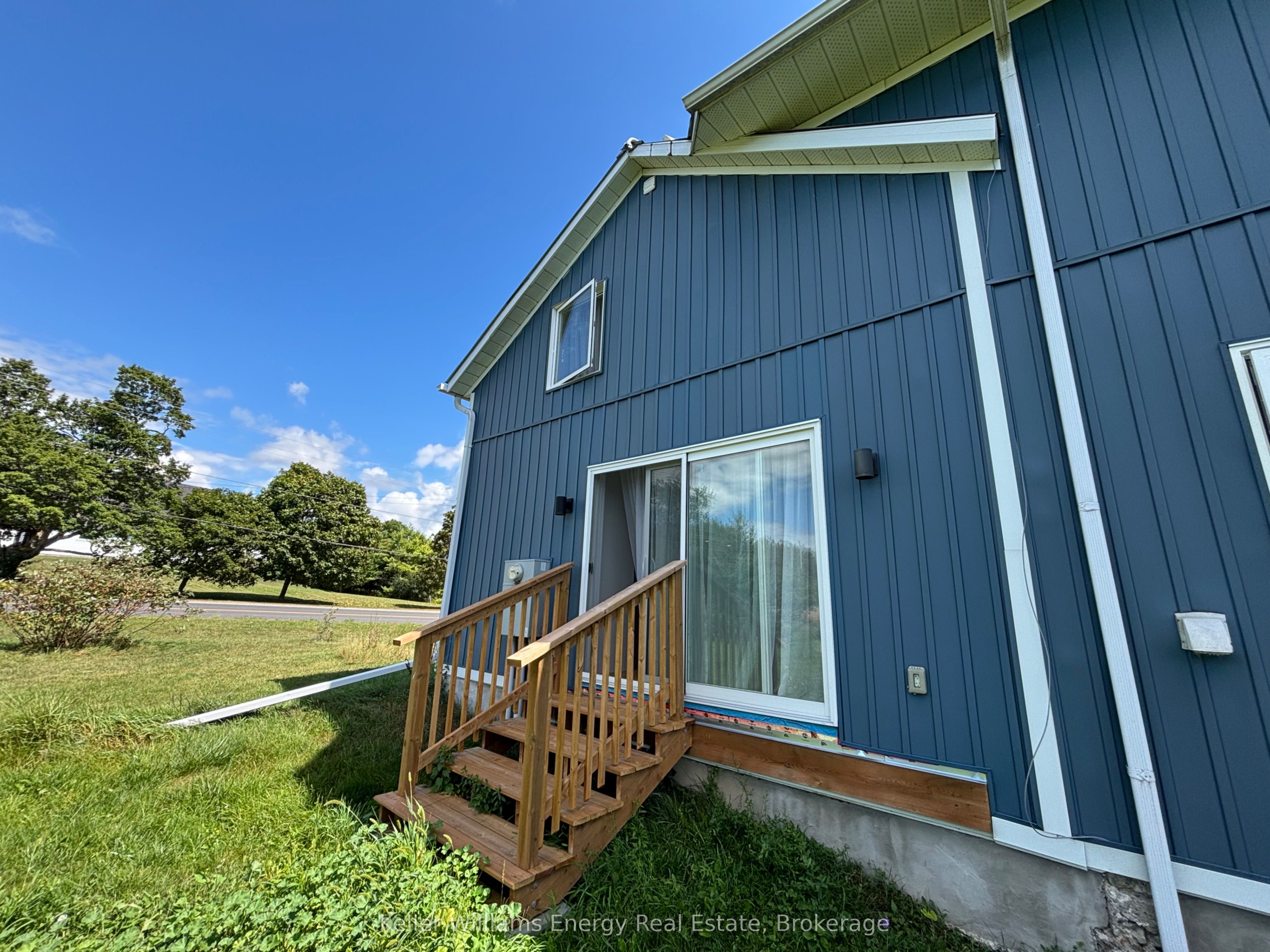 18683 Loyalist Parkway 2, Prince Edward County, ON K0K 2J0 photo 3