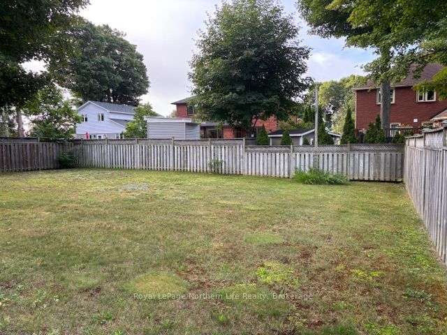 14 Nottingham Drive, North Bay, ON P1C 1K9 photo 5