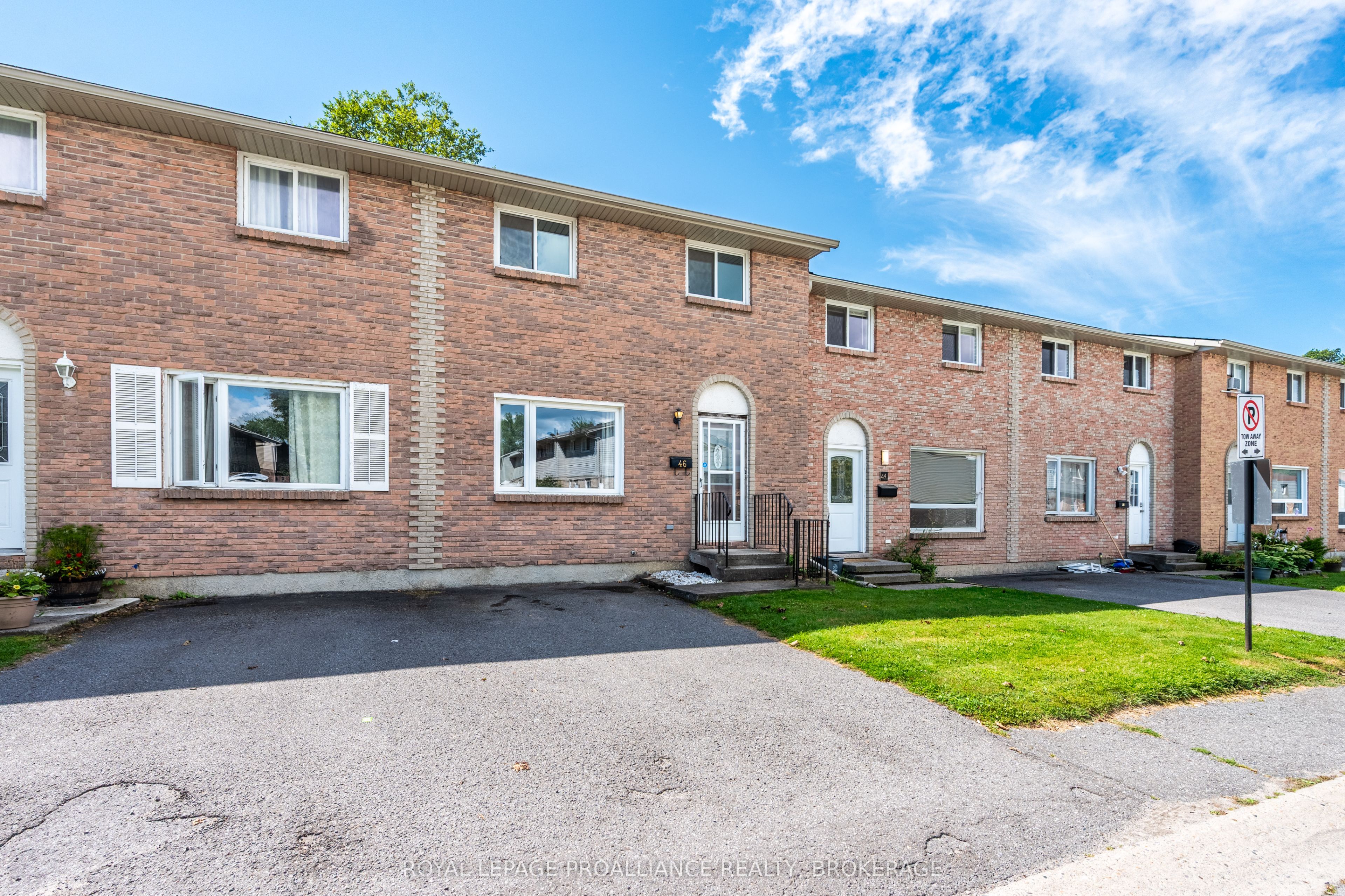 46 Rosemund Crescent, Kingston, ON K7M 6Z4 photo 3