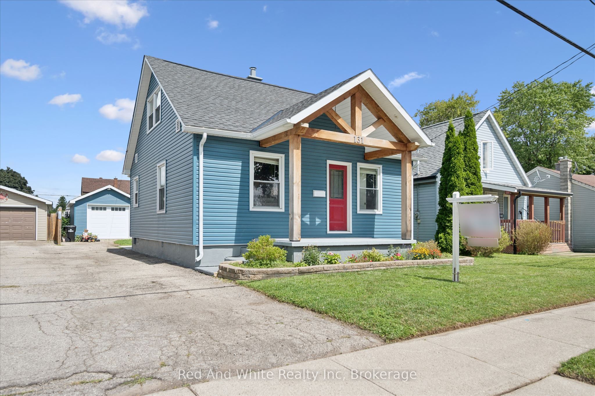 131 Norfolk Avenue, Cambridge, ON N1R 3V3 photo 2