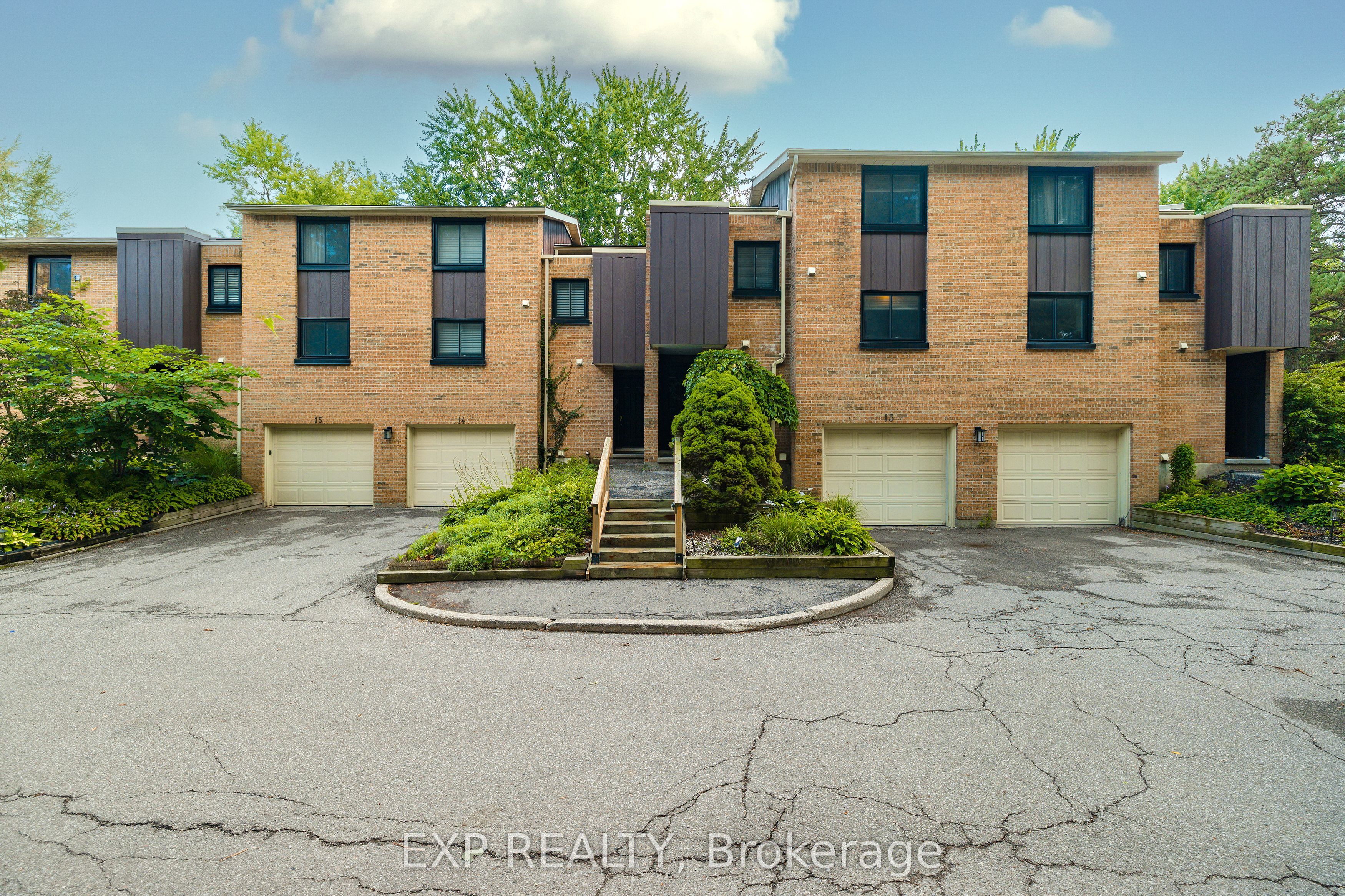 220 Salisbury Avenue 13, Cambridge, ON N1S 1K5 photo 2