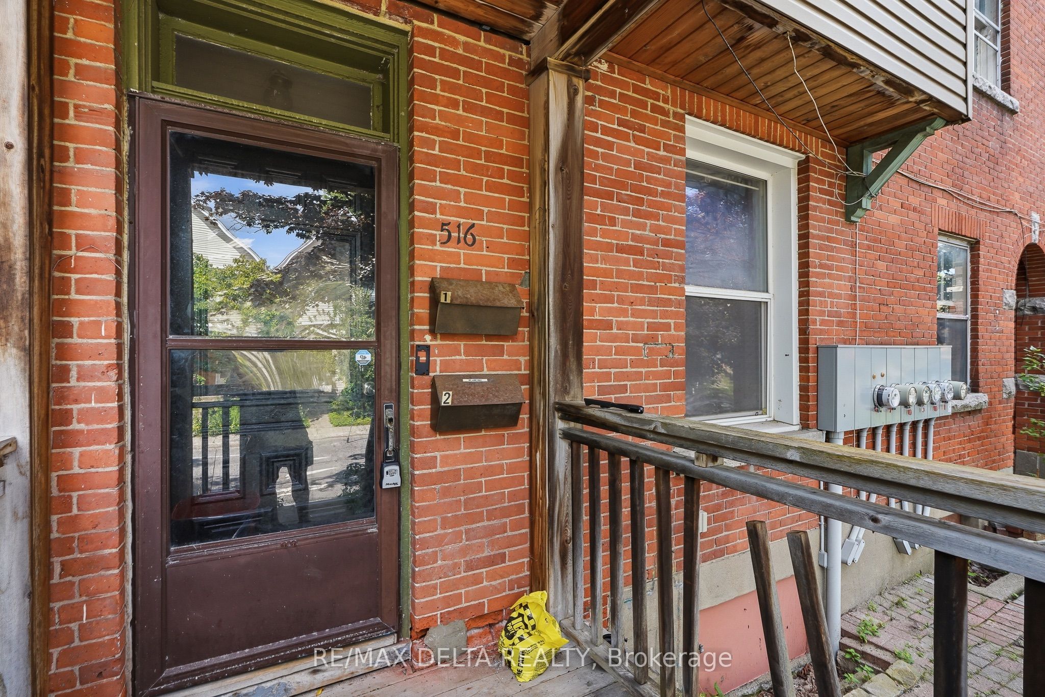 516 Bay Street 2, Ottawa Centre, ON K1R 6B2 photo 3