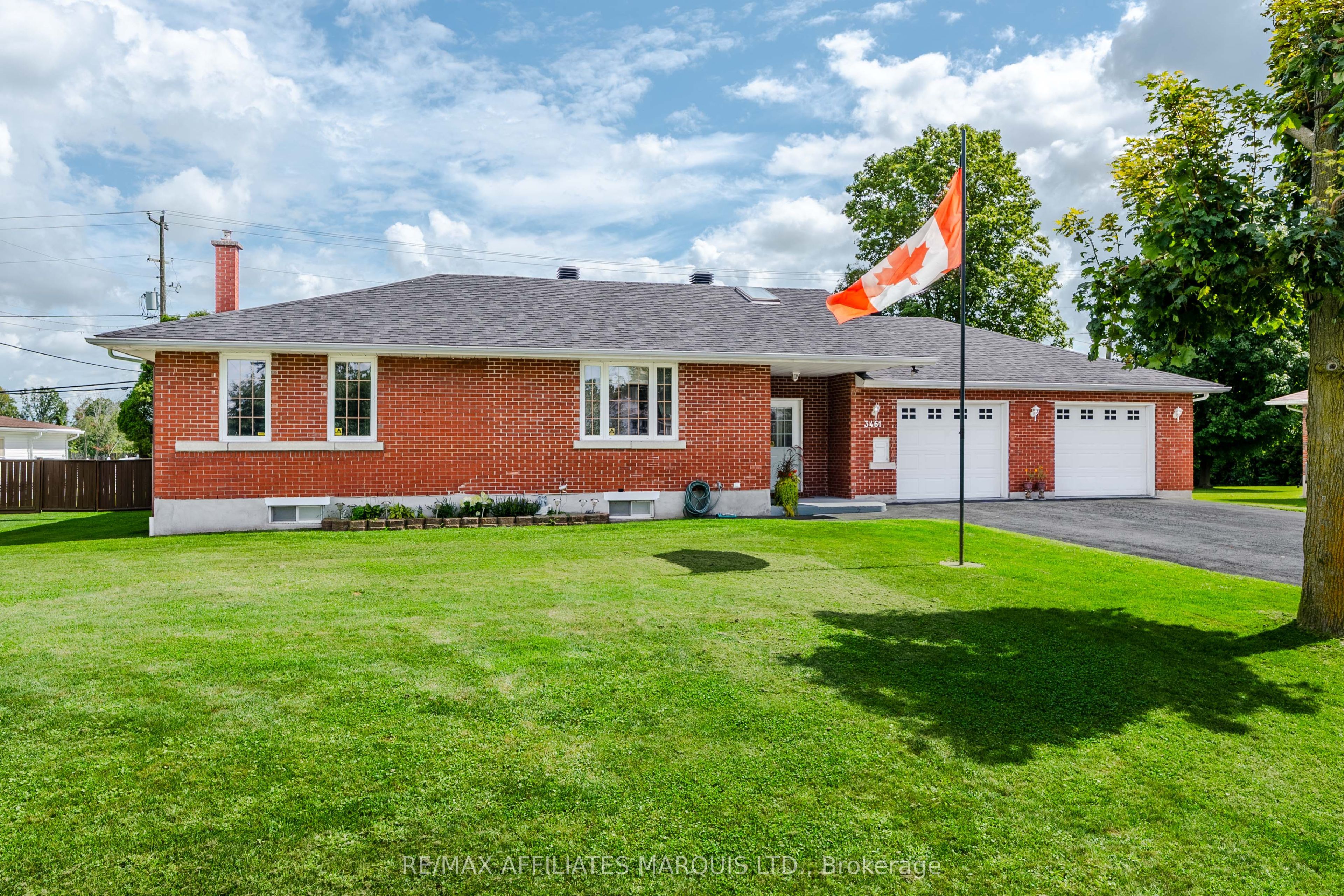 3461 Marydale Avenue, South Stormont, ON K6K 1P6 photo 2