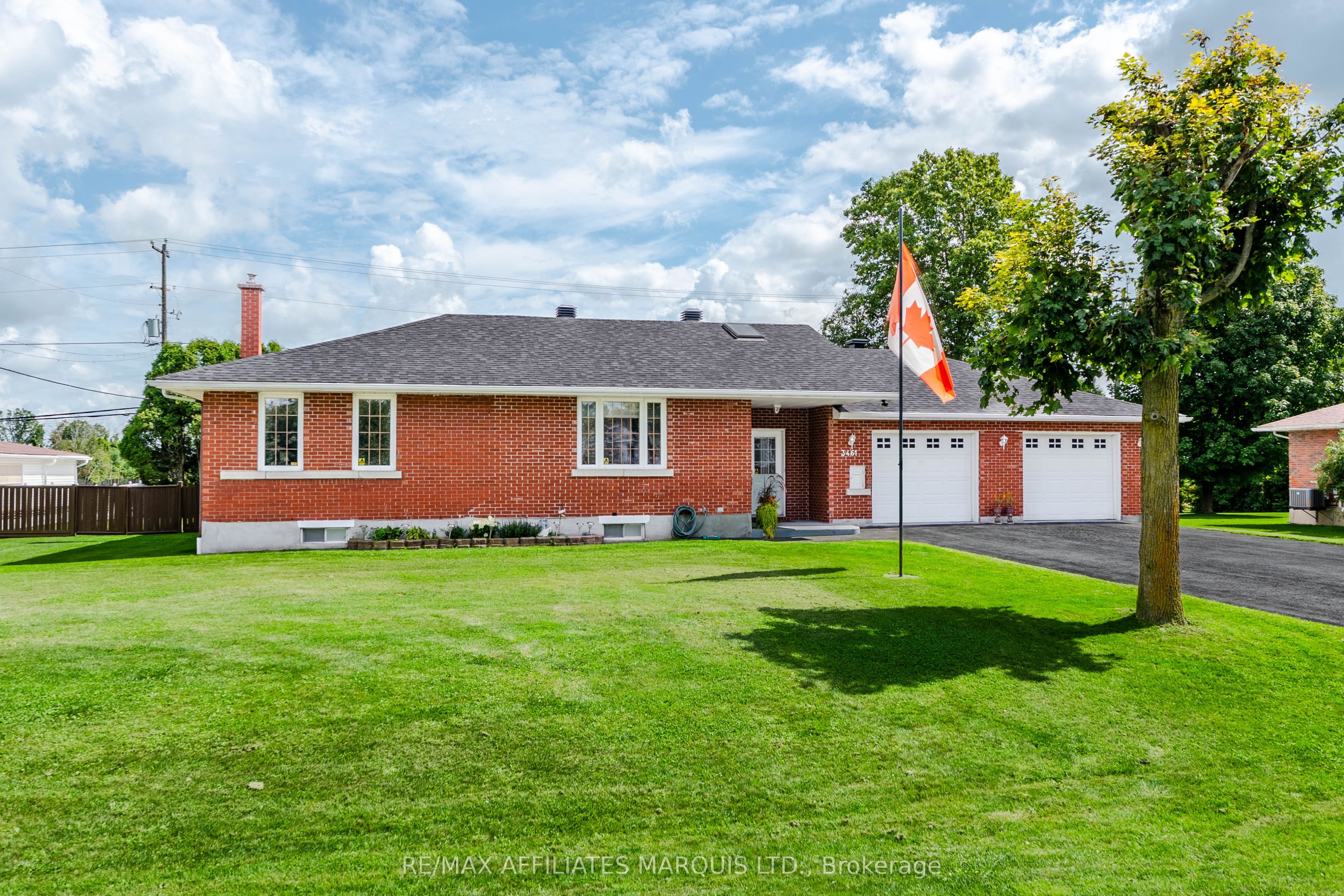 3461 Marydale Avenue, South Stormont, ON K6K 1P6 photo 3